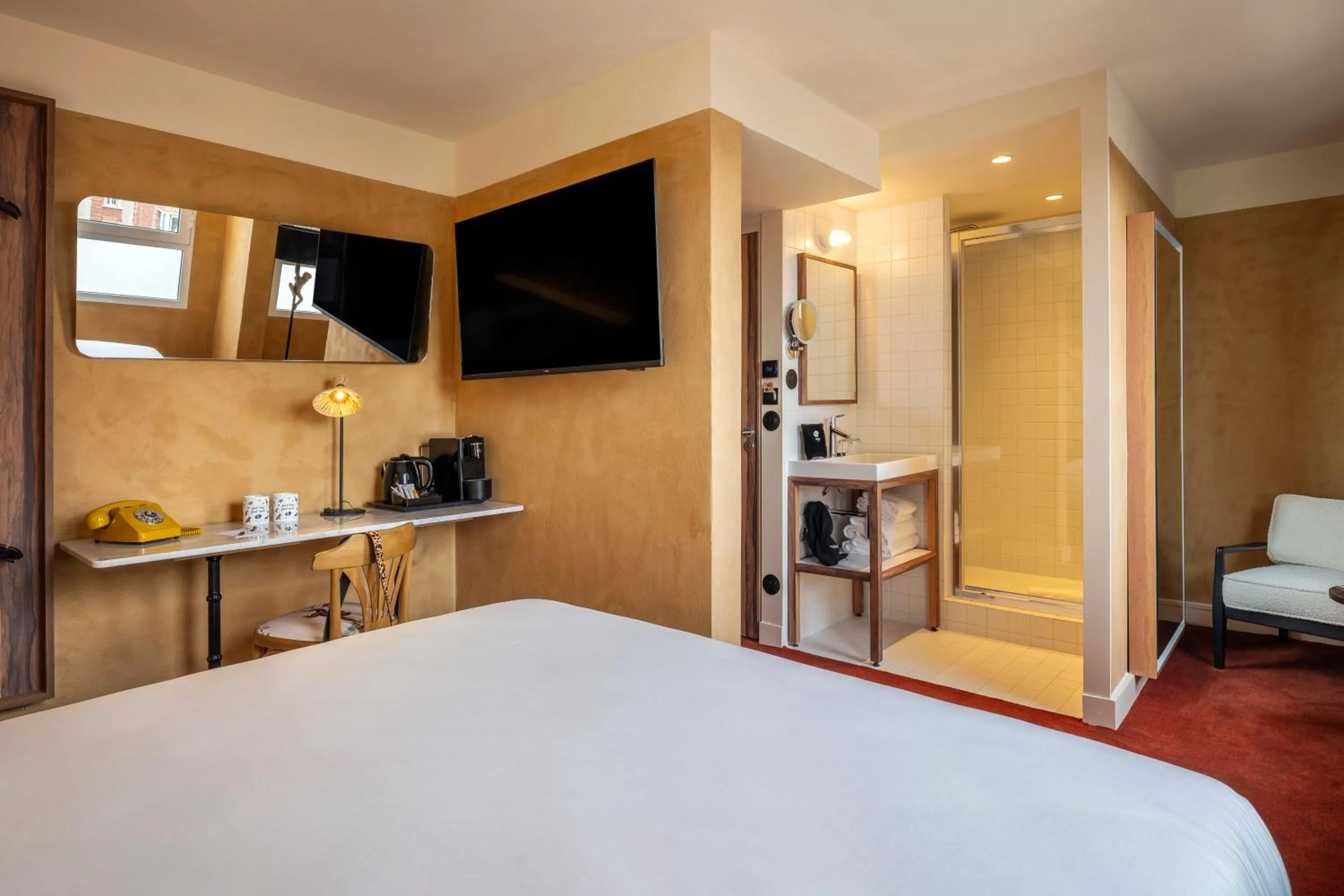 Bedroom, Bed in Kopster Hotel Paris Porte de Versailles