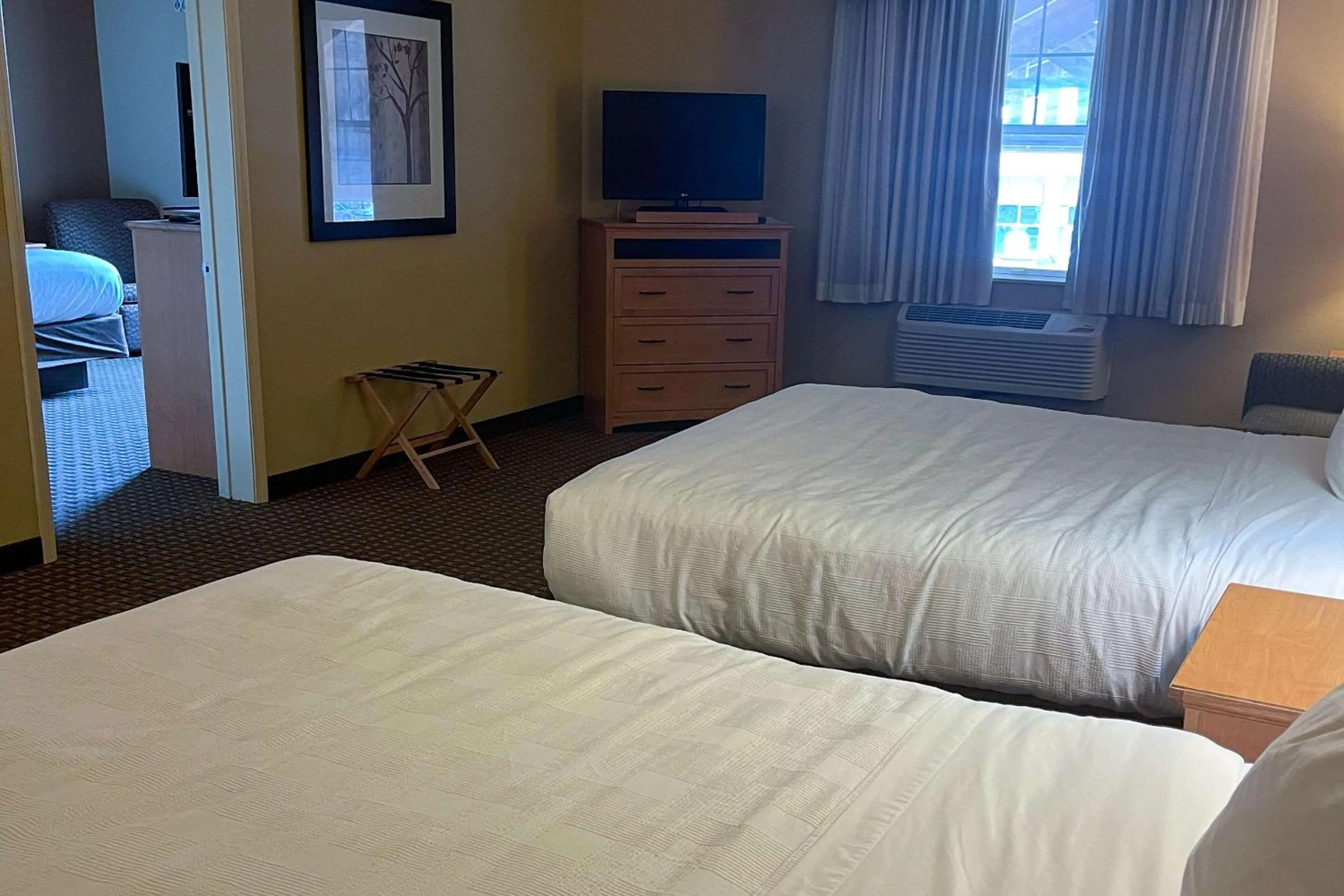 Bedroom, Bed in MainStay Suites Williston