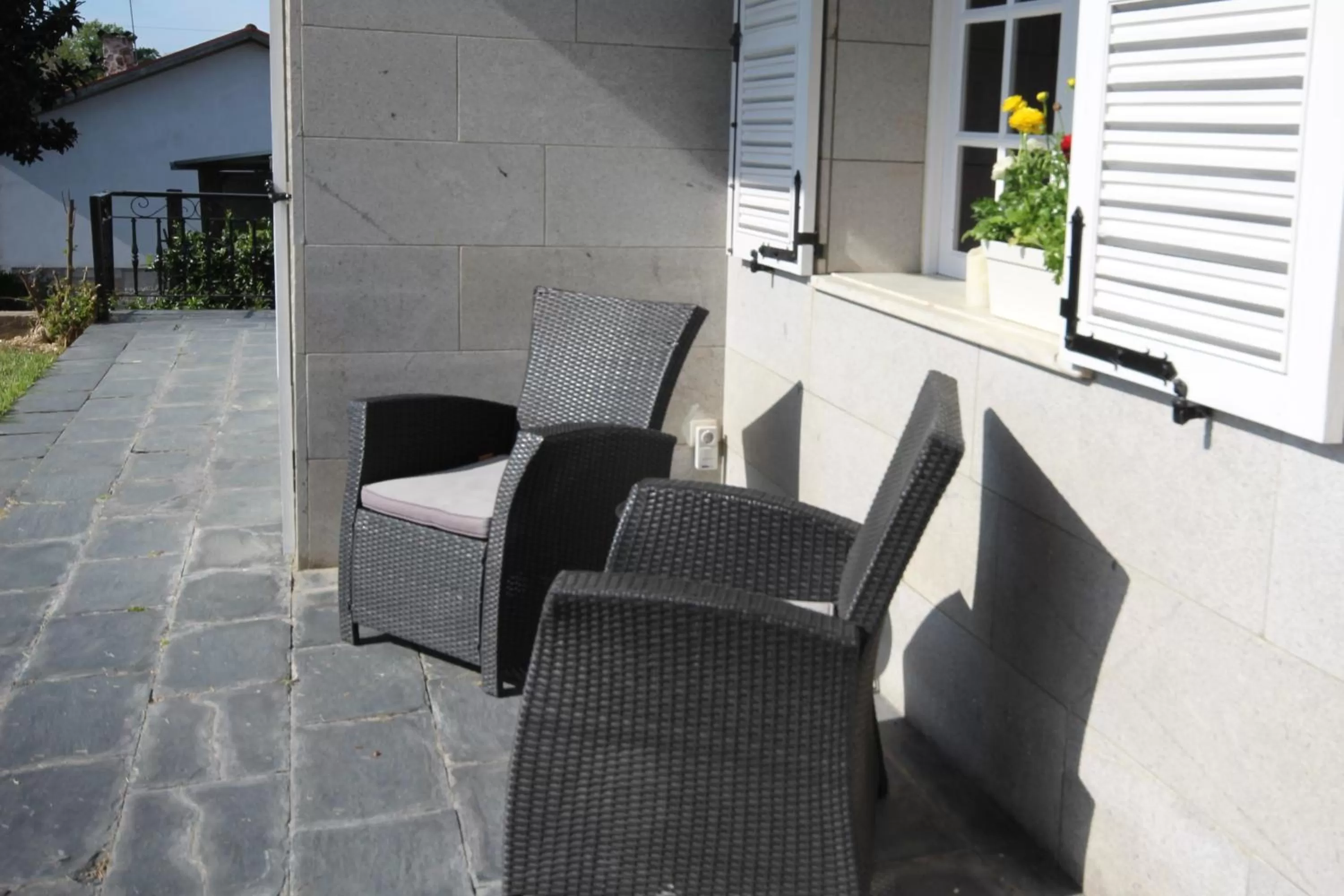 Facade/entrance, Balcony/Terrace in B&B Villa Branca Barreiros AL98139