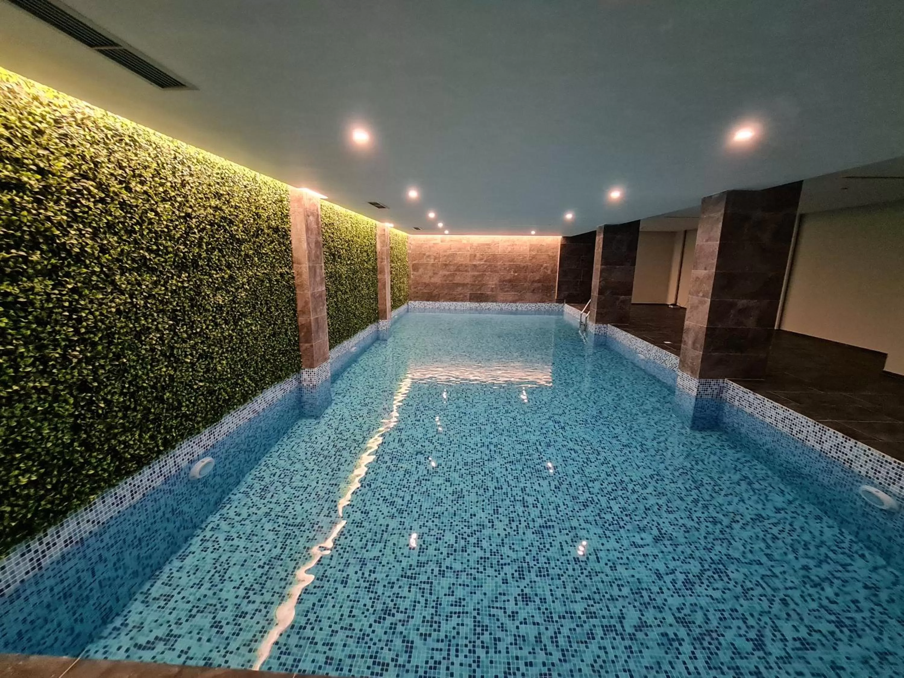 Swimming pool in Hotel Aross