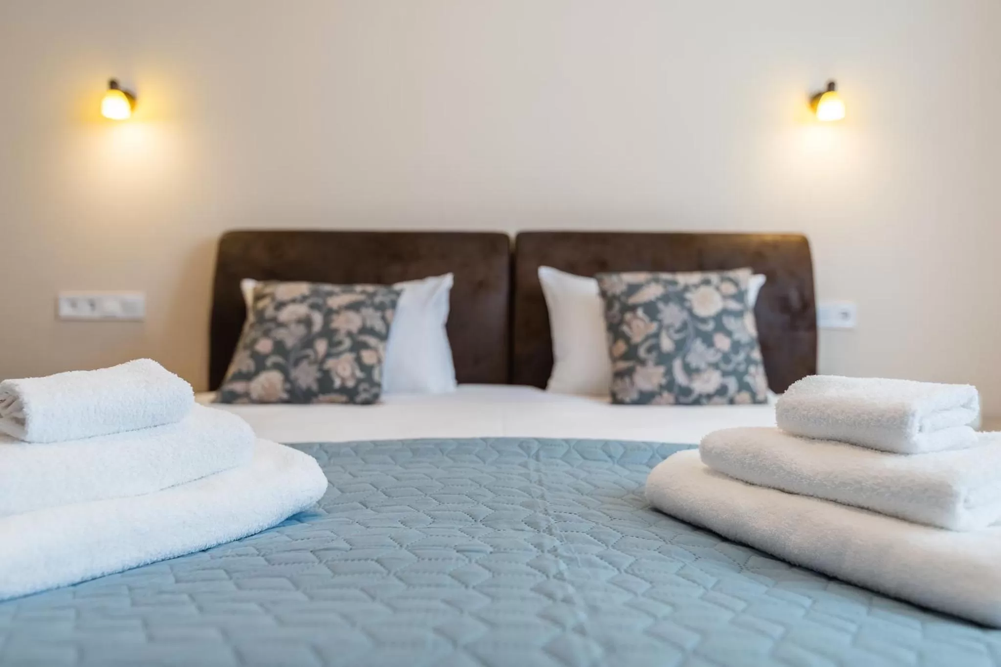 Bed in Pensiunea Select Central