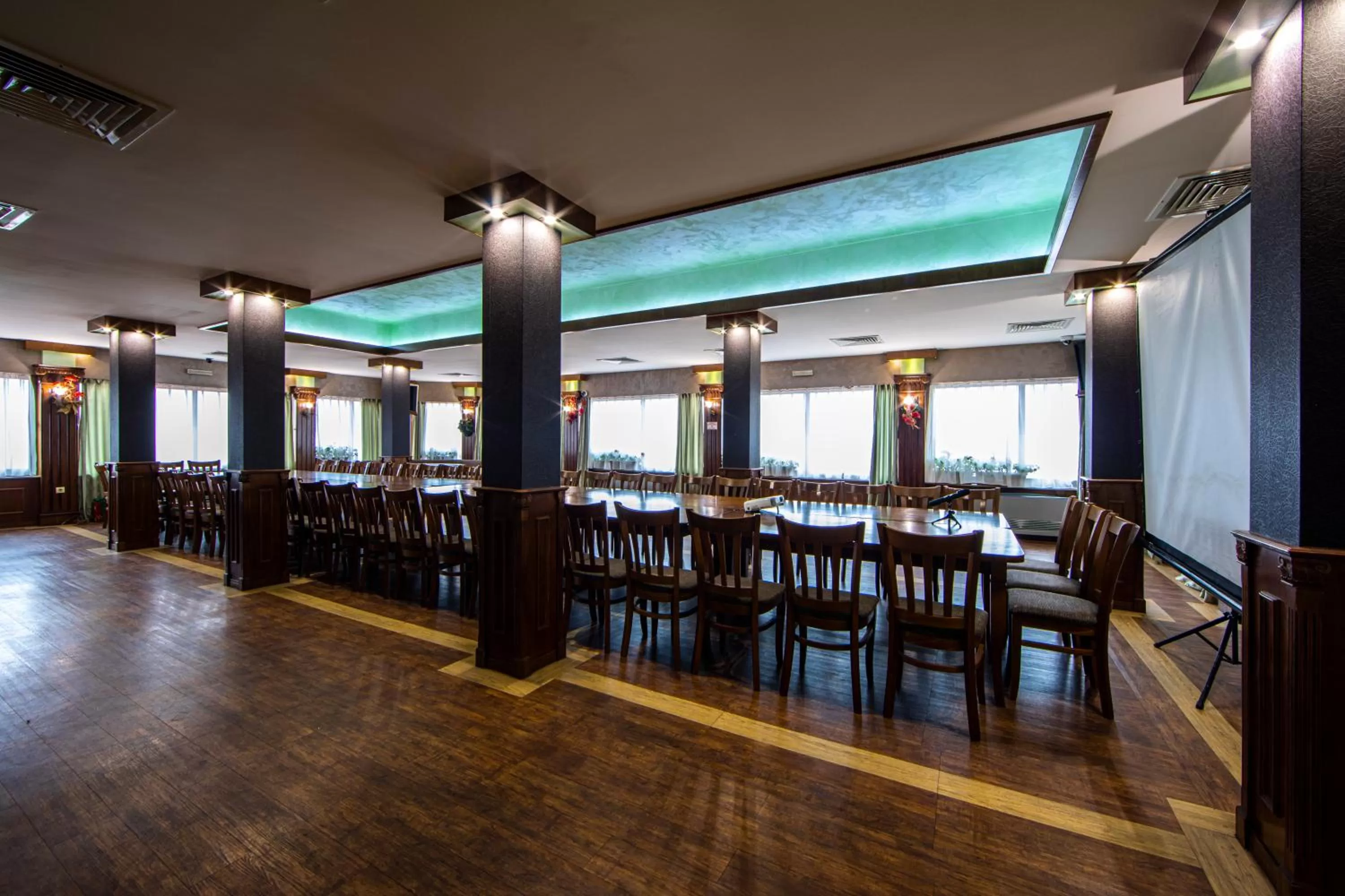 Restaurant/places to eat in Spa Hotel Ezeretz Blagoevgrad