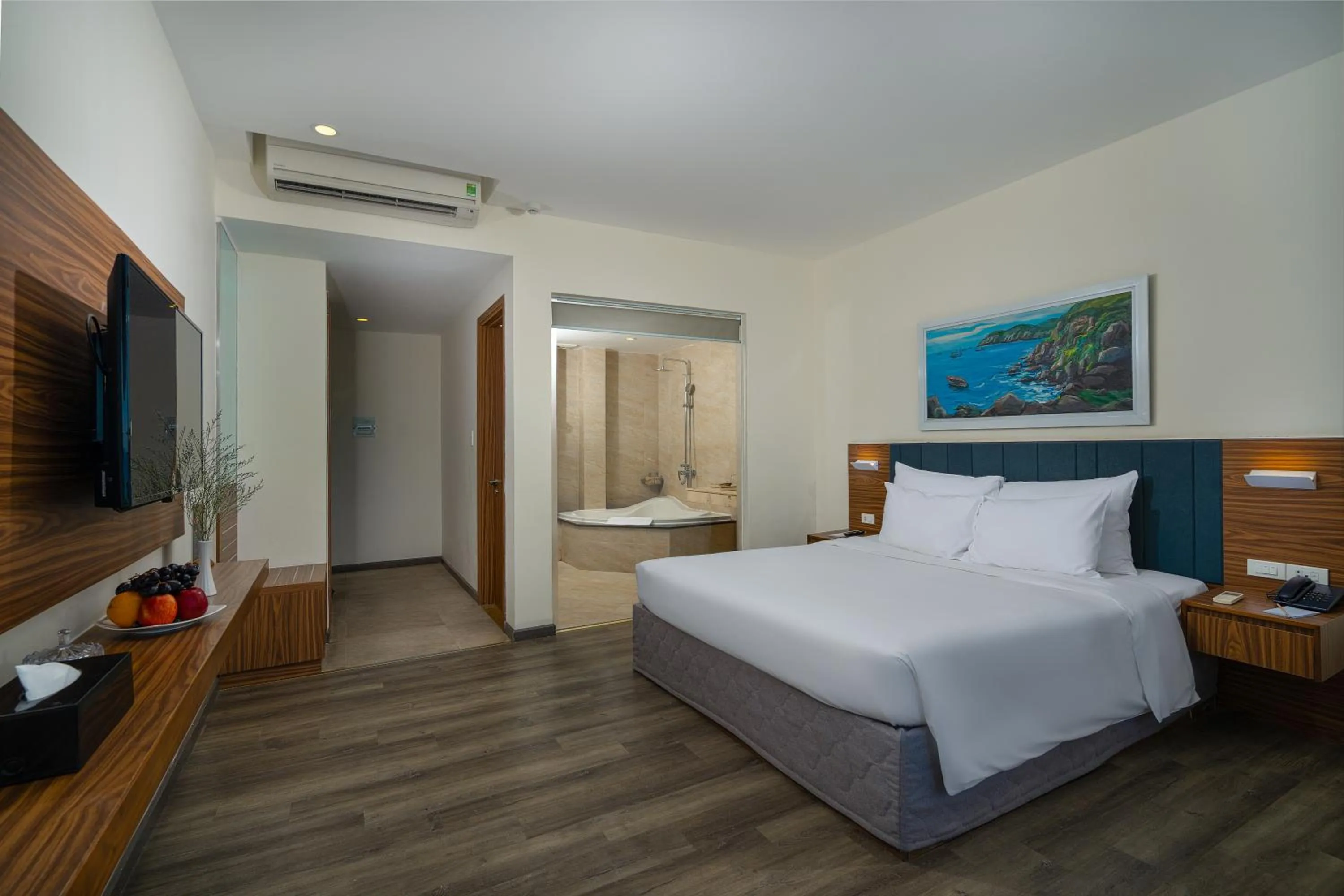 TV and multimedia, Bed in Sala Tuy Hoa Beach Hotel