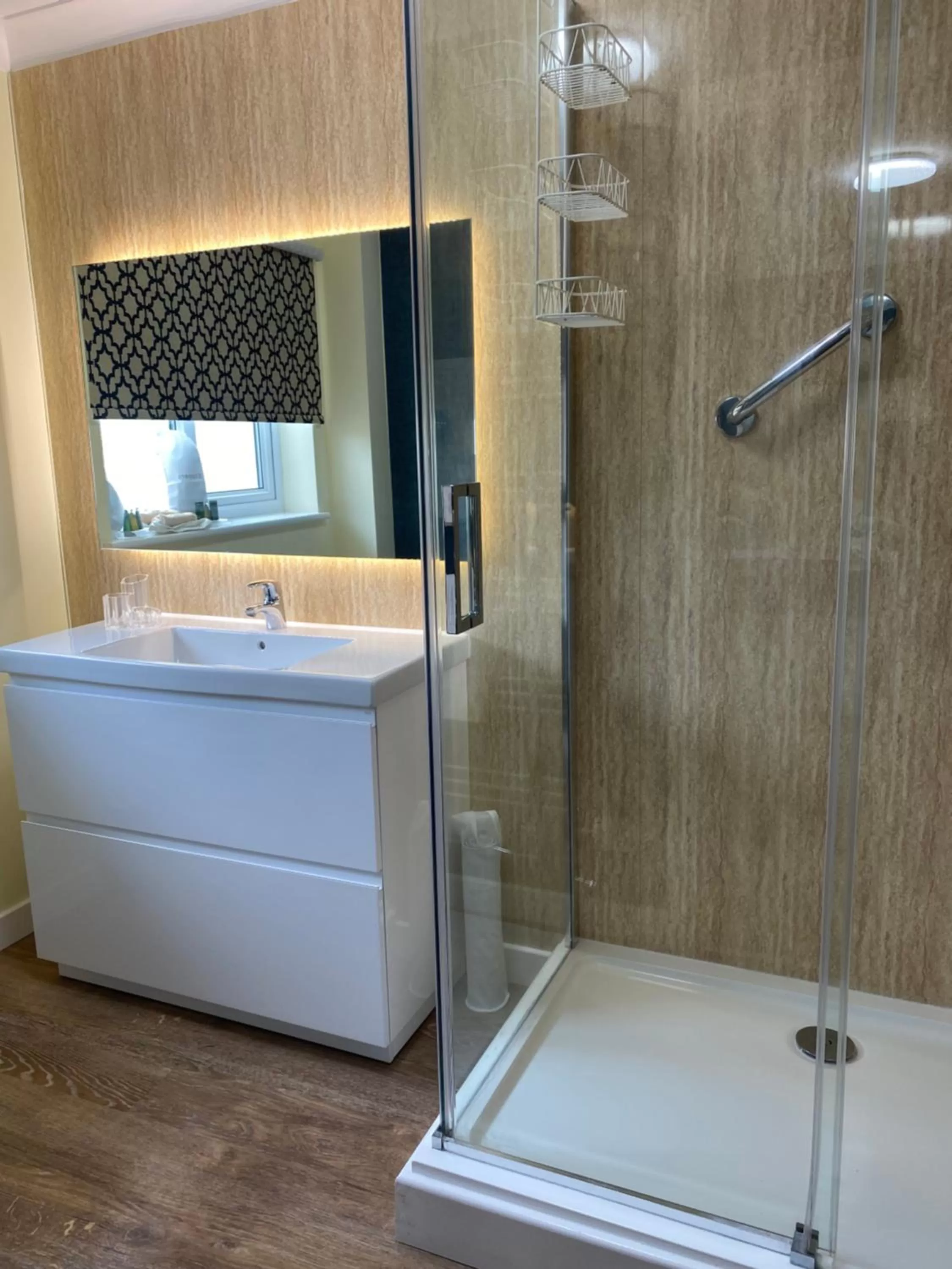 Bathroom in Toppesfield House B&B