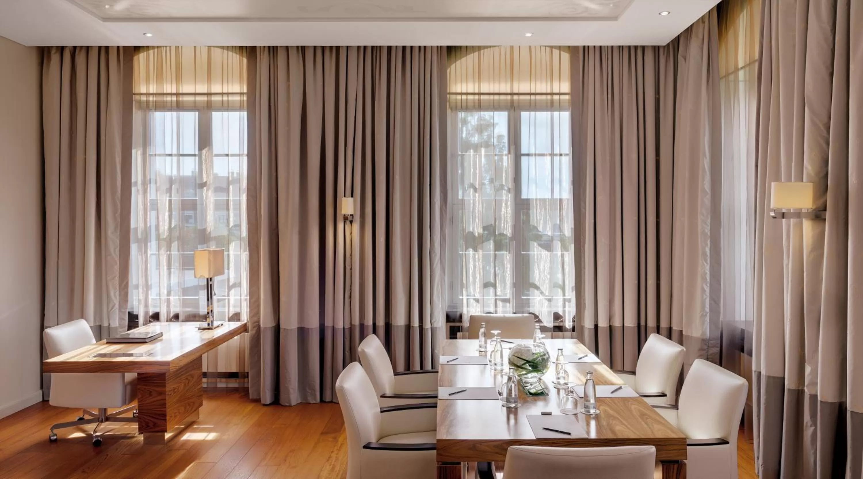 Seating area in Bilderberg Bellevue Hotel Dresden