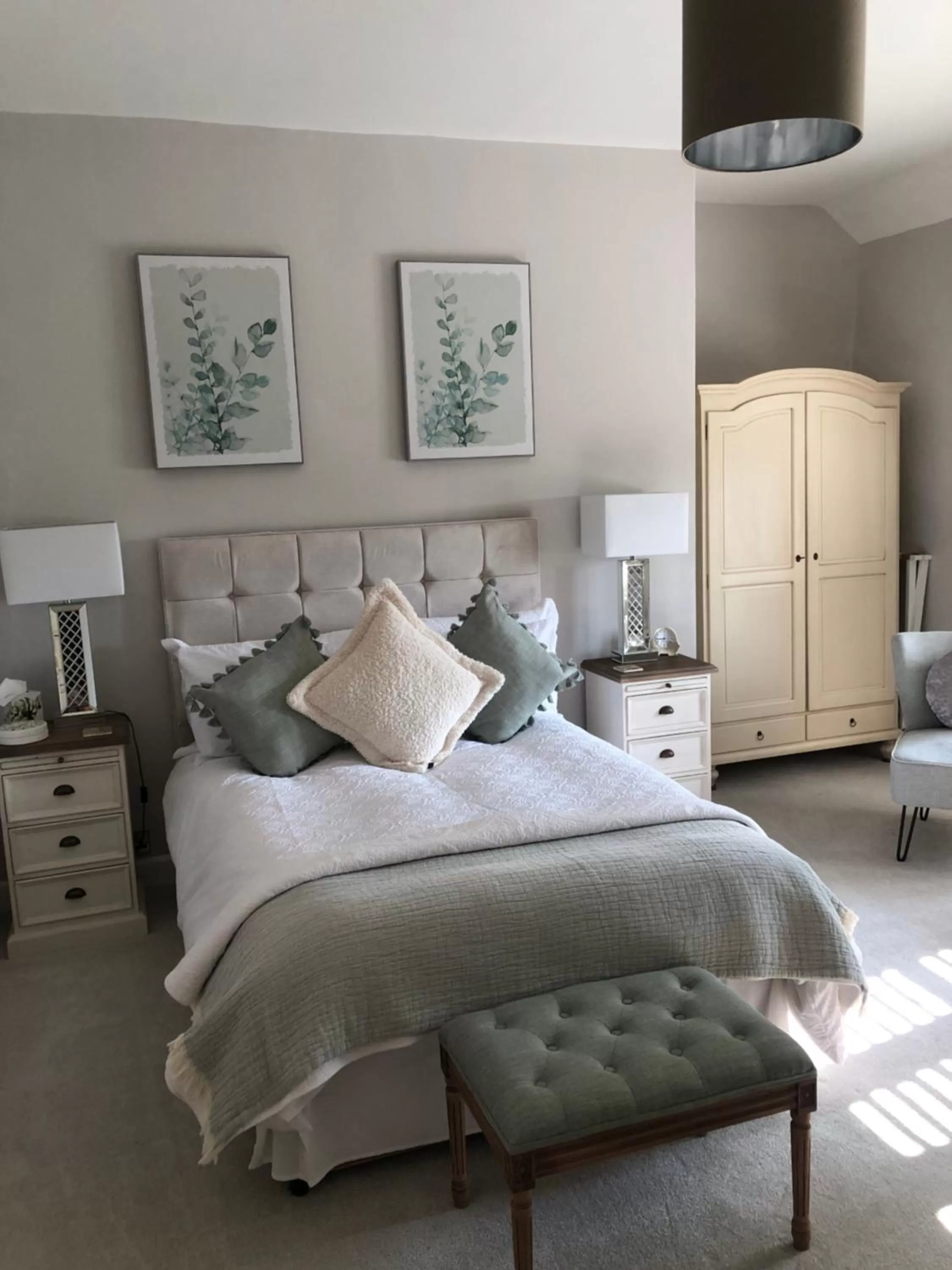 Property building, Bed in The Skreen