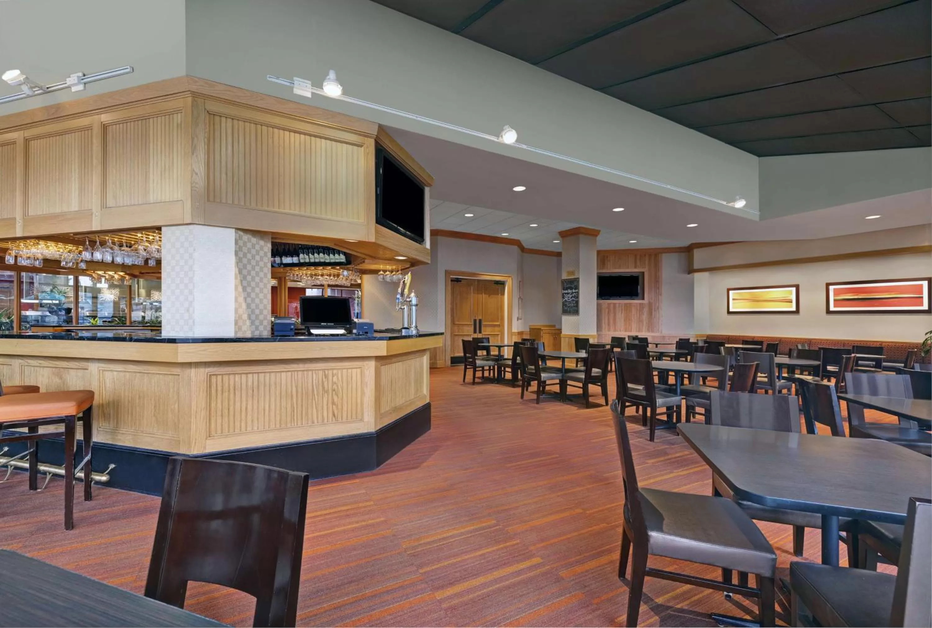 Lounge or bar in DoubleTree by Hilton Grand Junction
