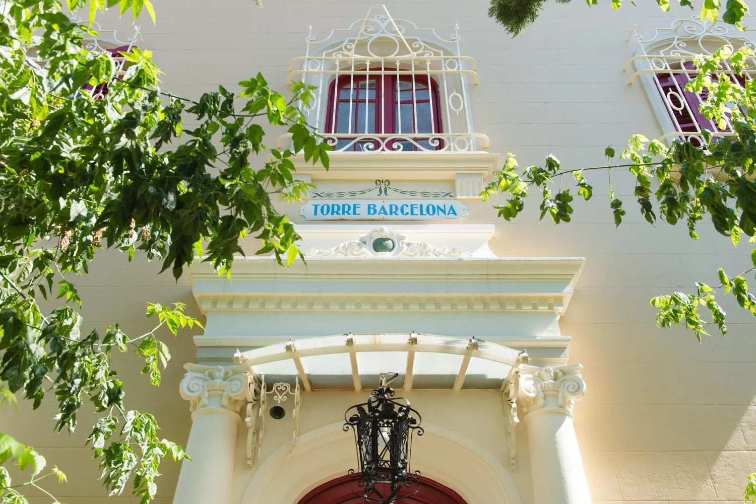Facade/entrance in Hotel Torre Barcelona
