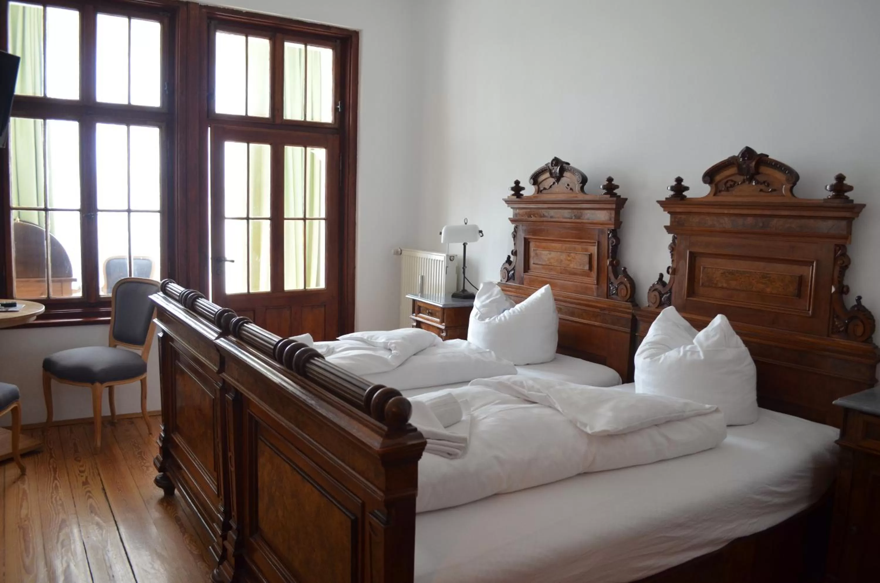 Photo of the whole room, Bed in Jahrhunderthotel Leipzig