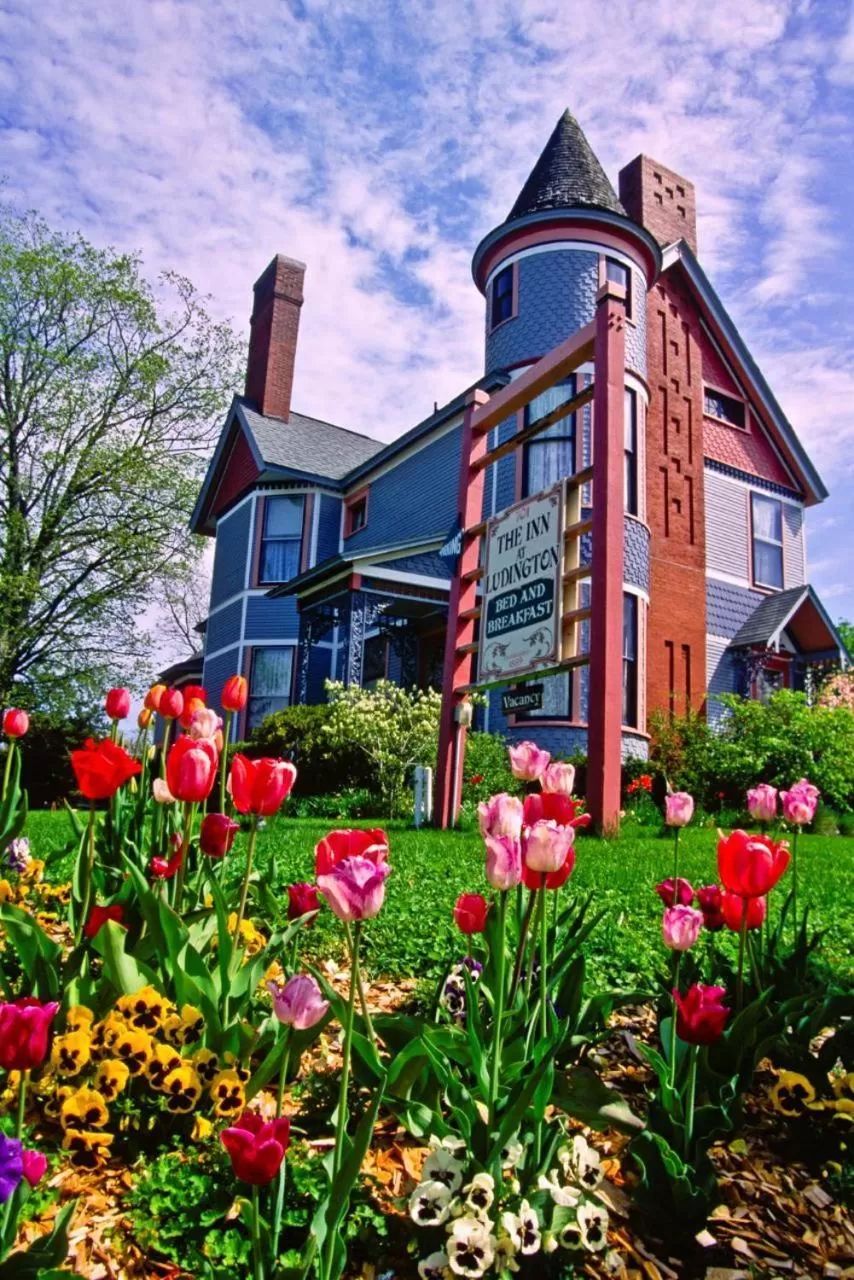 Facade/entrance in The Fresh Coast Inn at Ludington