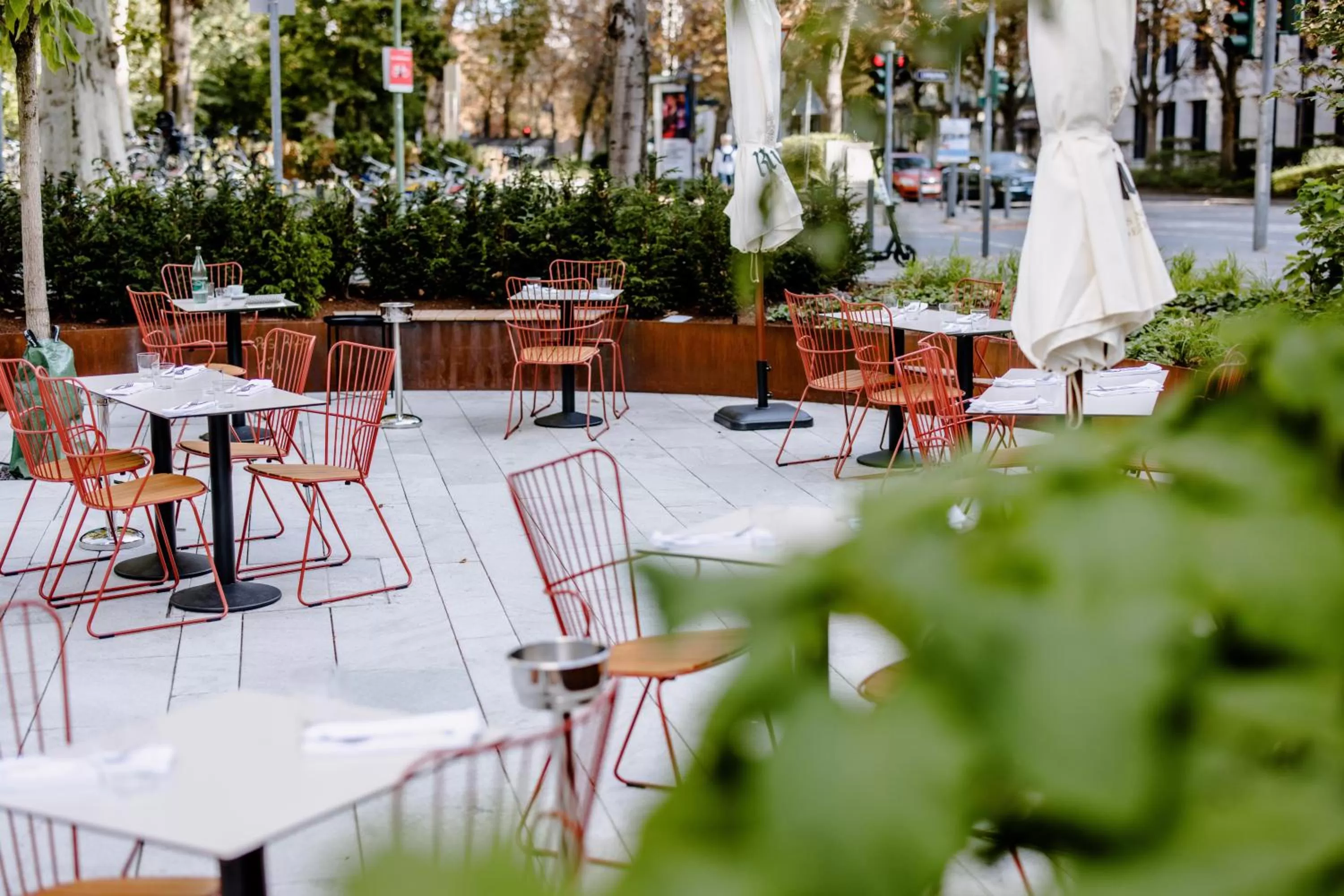 Restaurant/places to eat in THE FLAG West M.