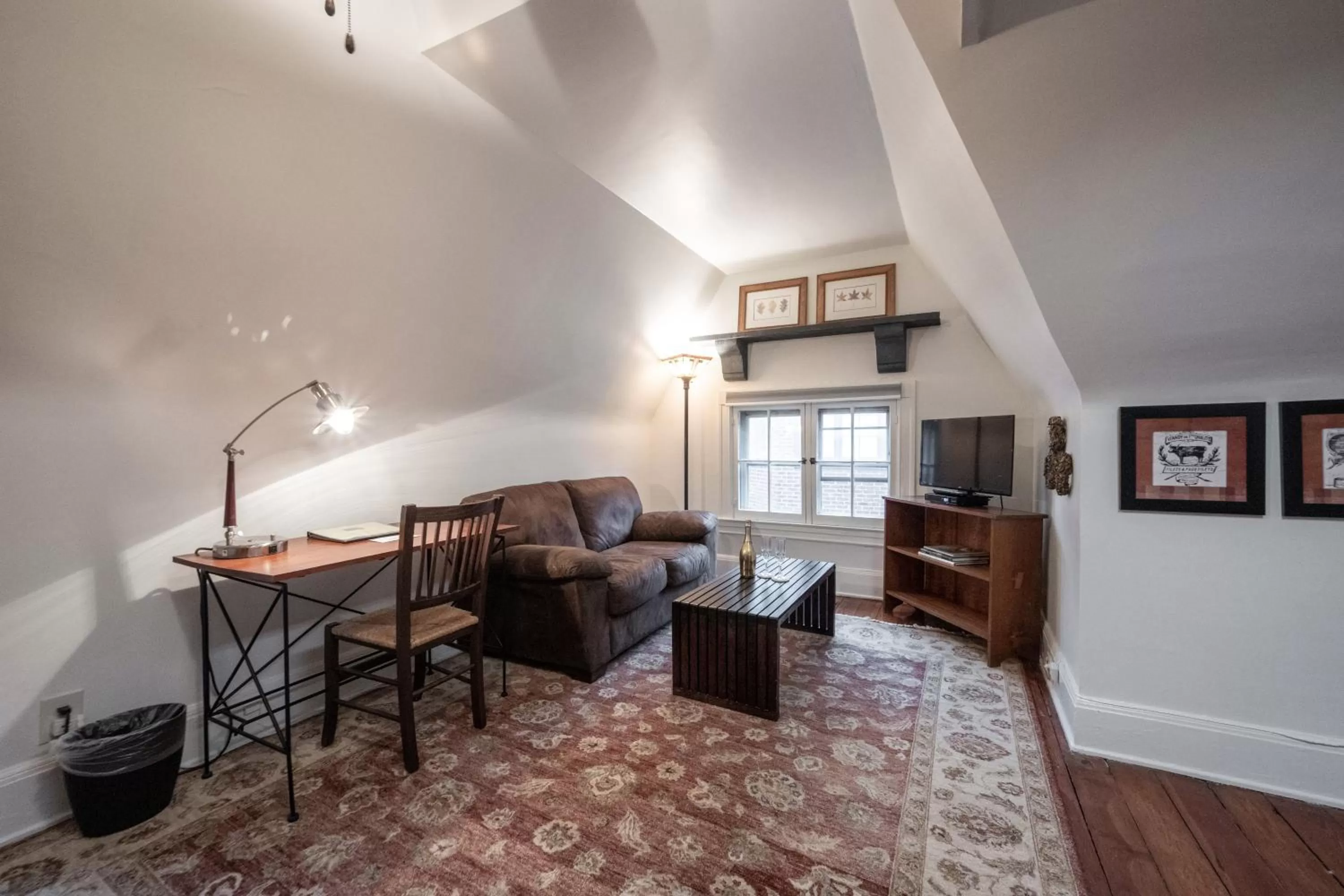 Living room in Stone Soup Inn