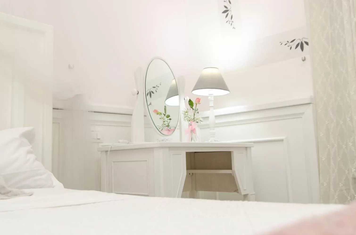 Decorative detail, Bed in Domus Rosa