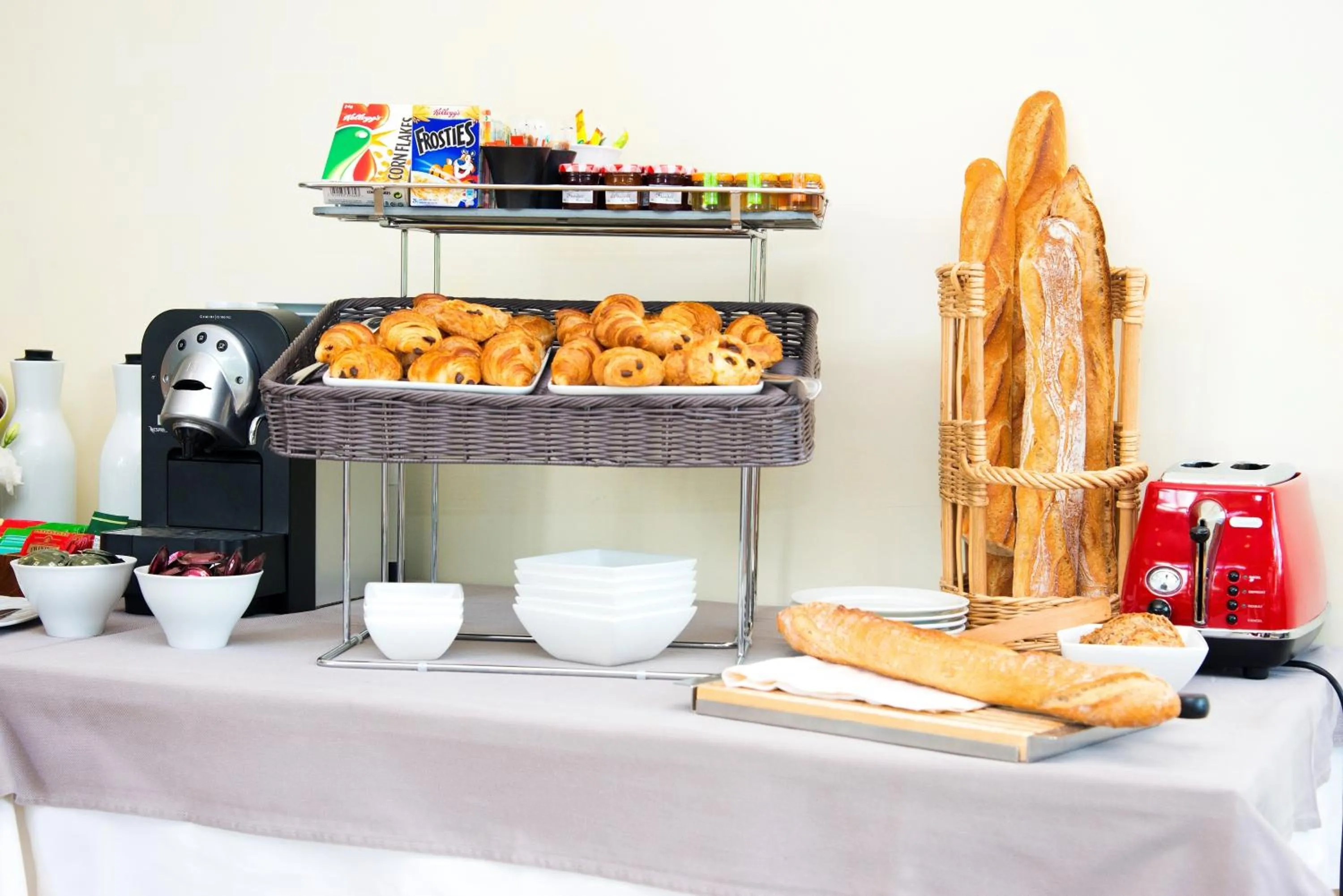 Restaurant/places to eat in Le Germinal