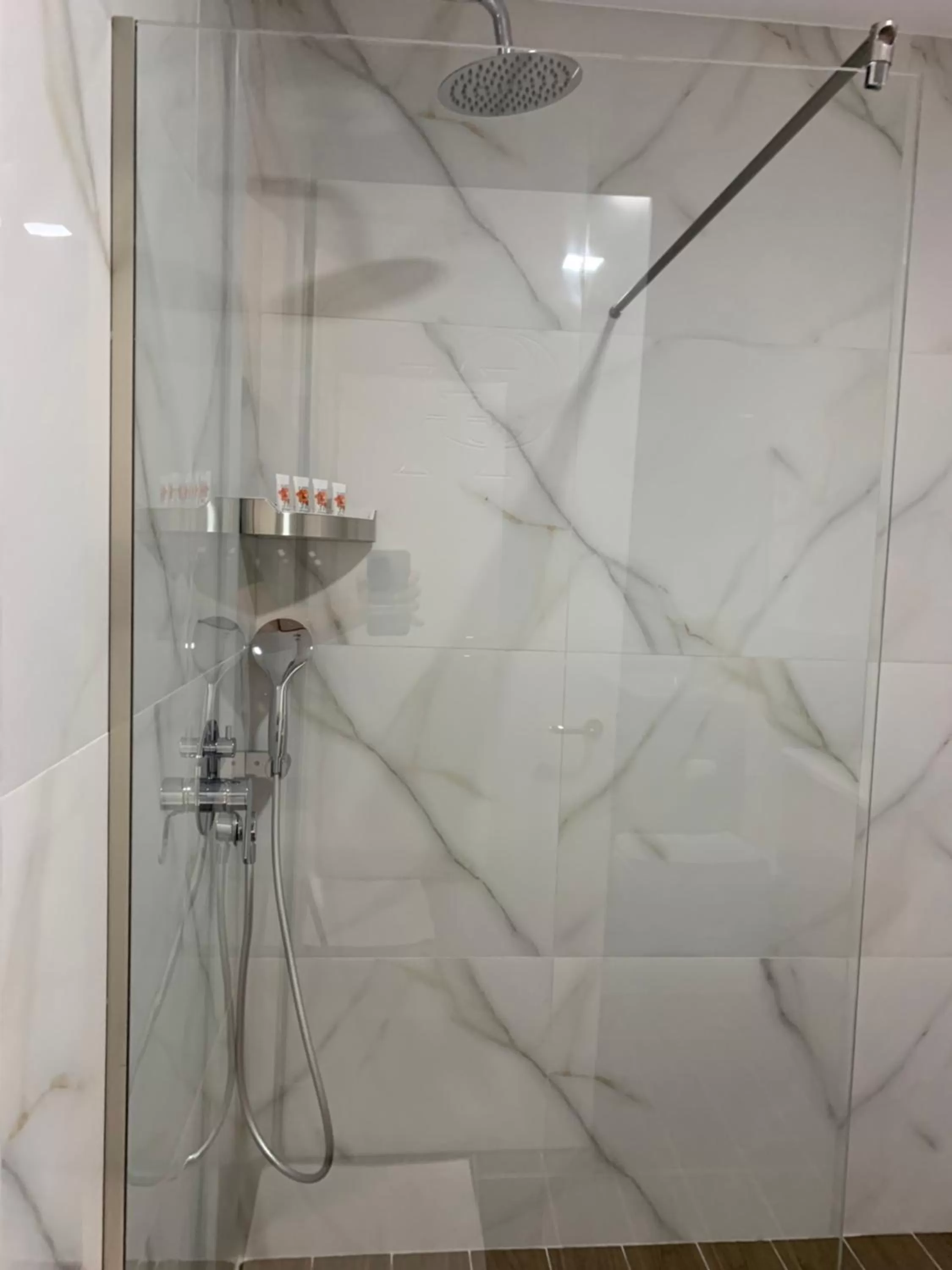 Bathroom in Grand Hotel Pogradec