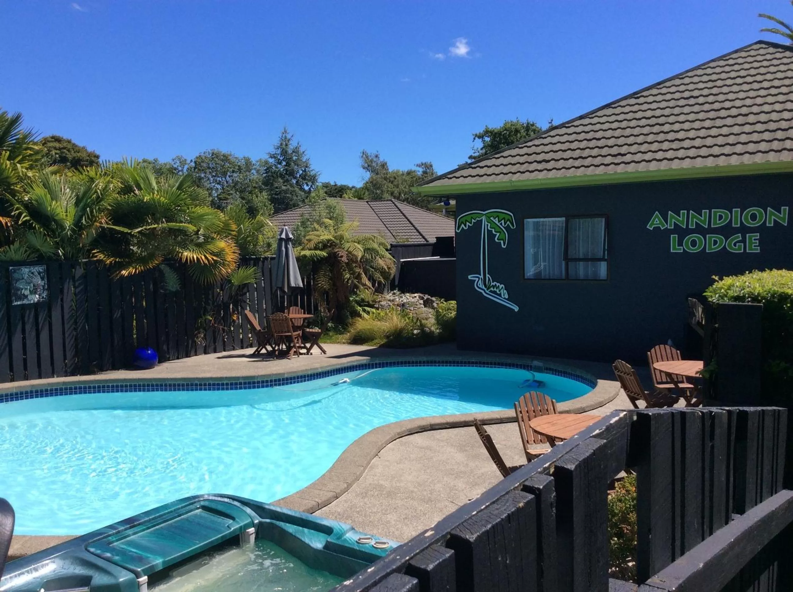 Swimming Pool in Anndion Motel