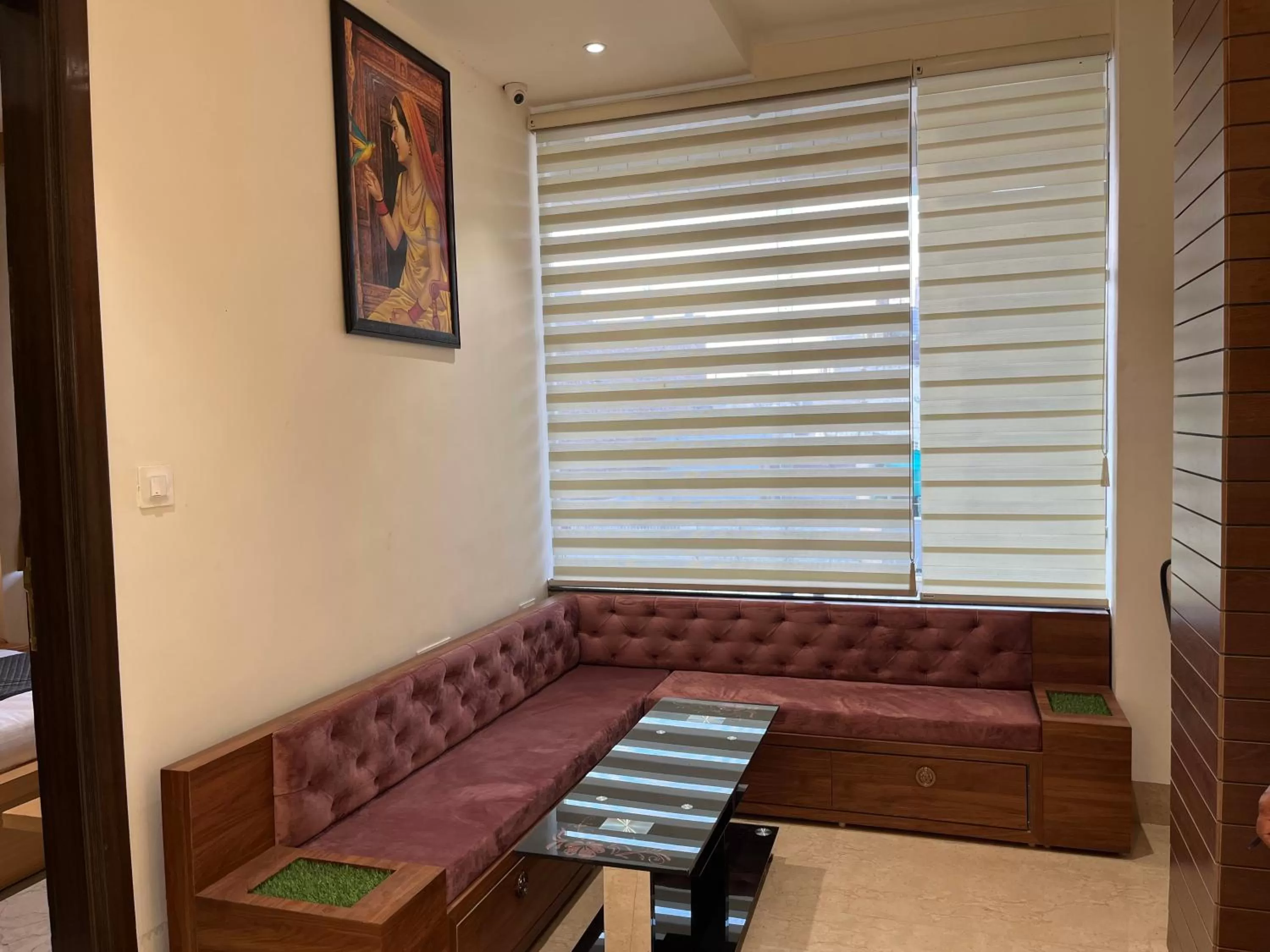 Seating Area in Perfect Stayz Premium- Hotel Sehdev Near Golden Temple