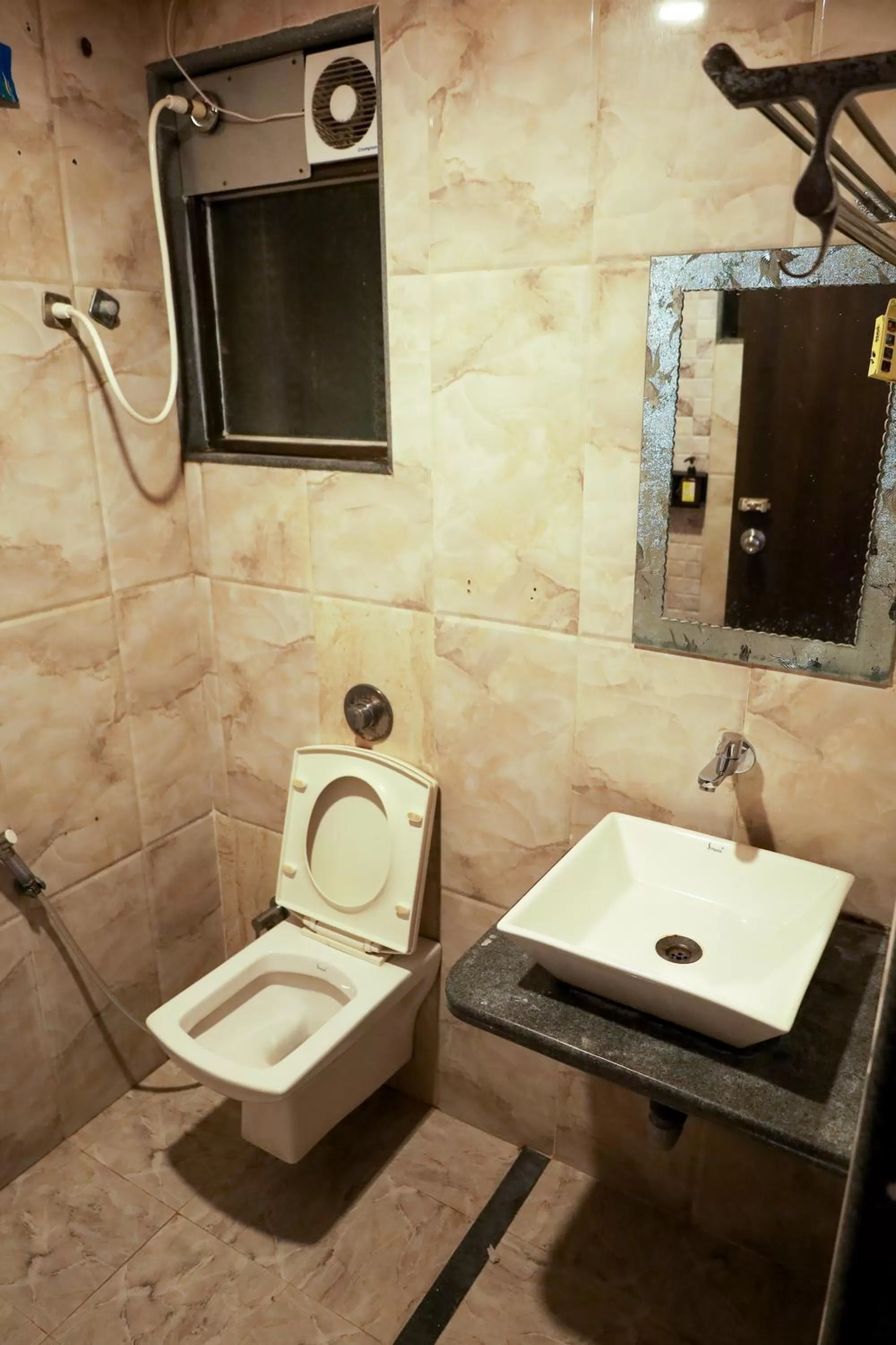 Bathroom in Hotel Sai Bansi