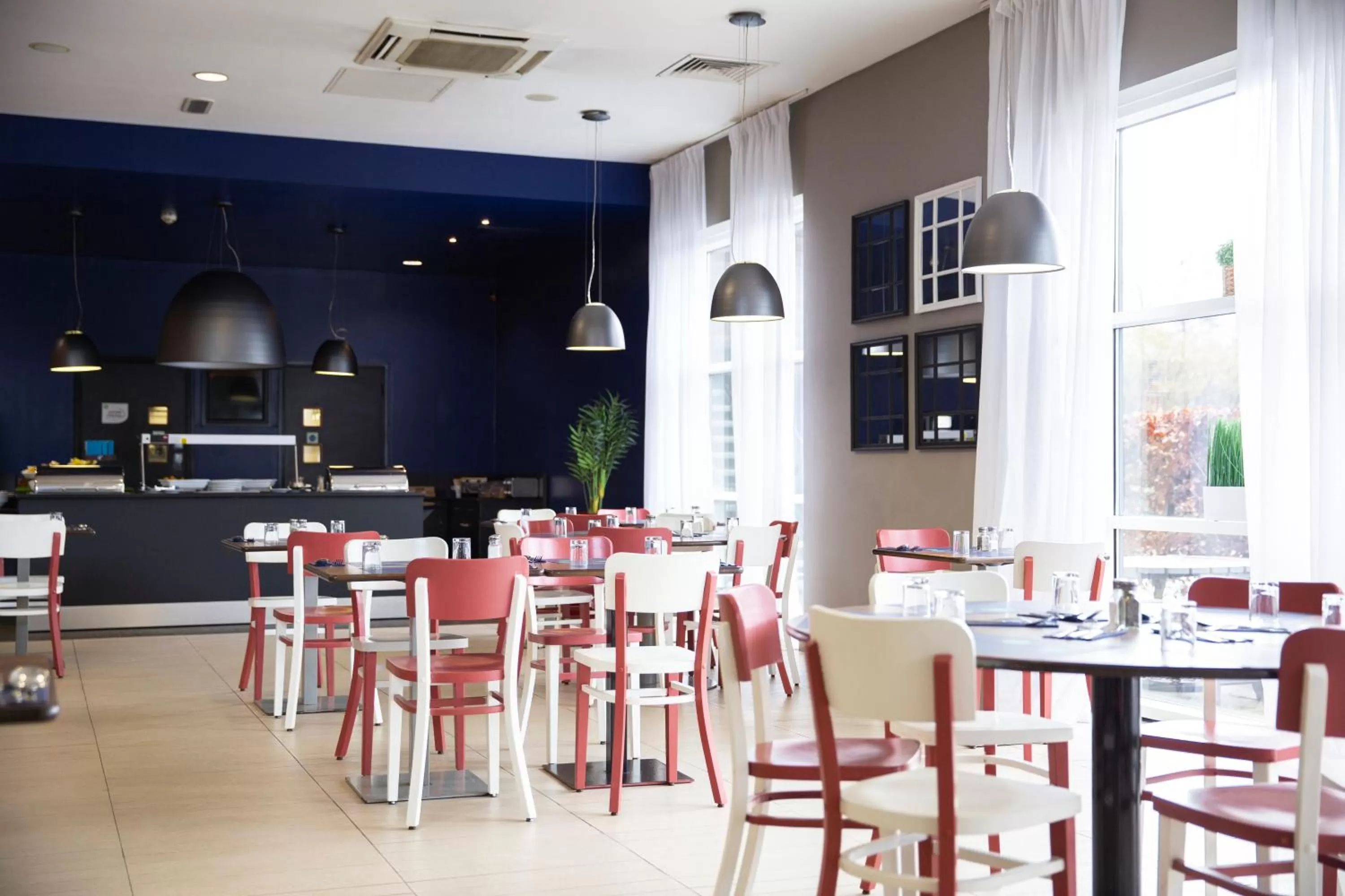 Restaurant/places to eat in Campanile Hotel Northampton