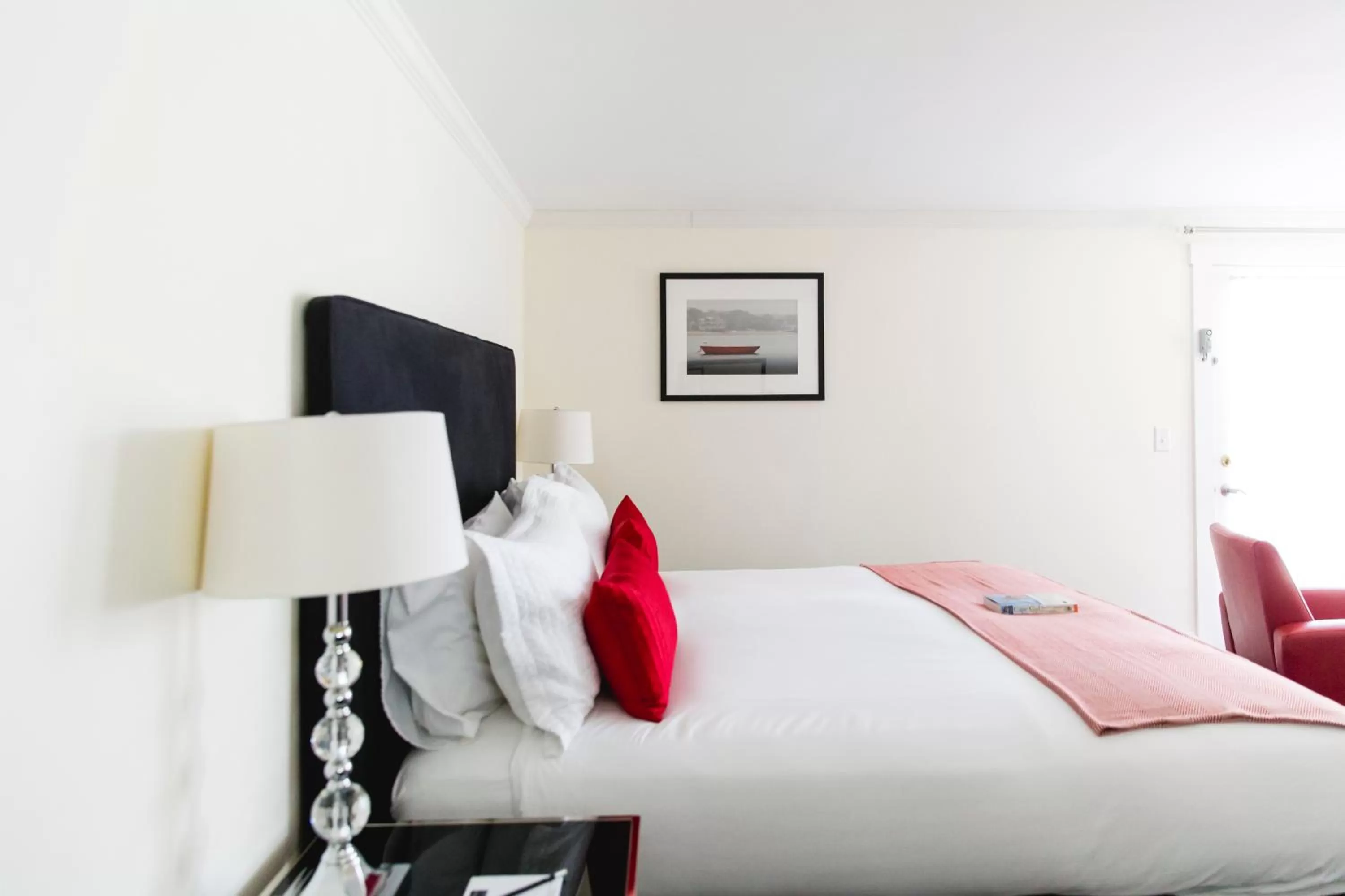 Bedroom, Bed in The Platinum Pebble Boutique Inn - Adults Only Property