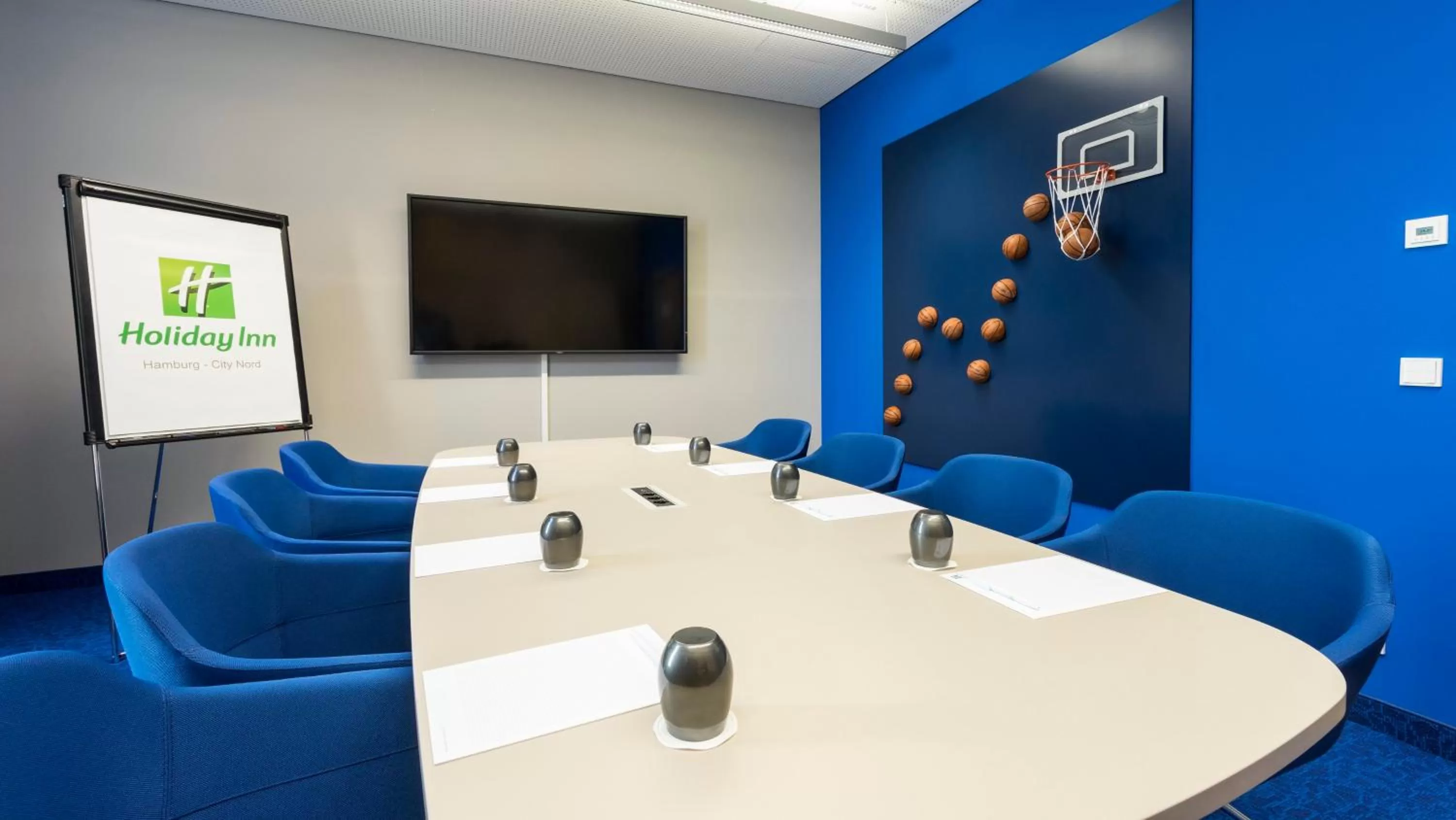 Meeting/conference room in Holiday Inn Hamburg - City Nord by IHG