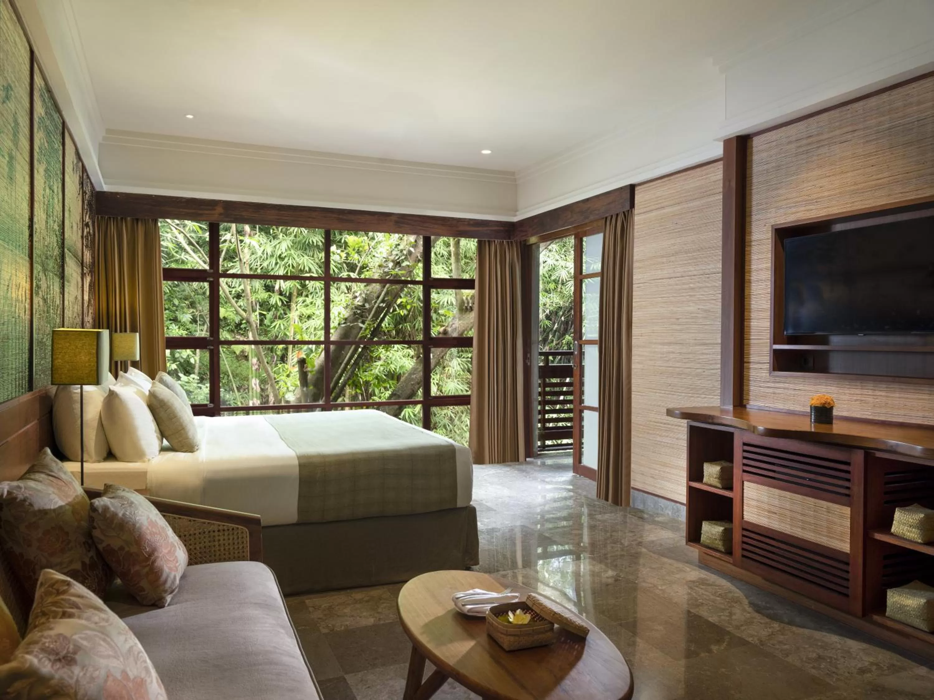 Bed in Adiwana Resort Jembawan