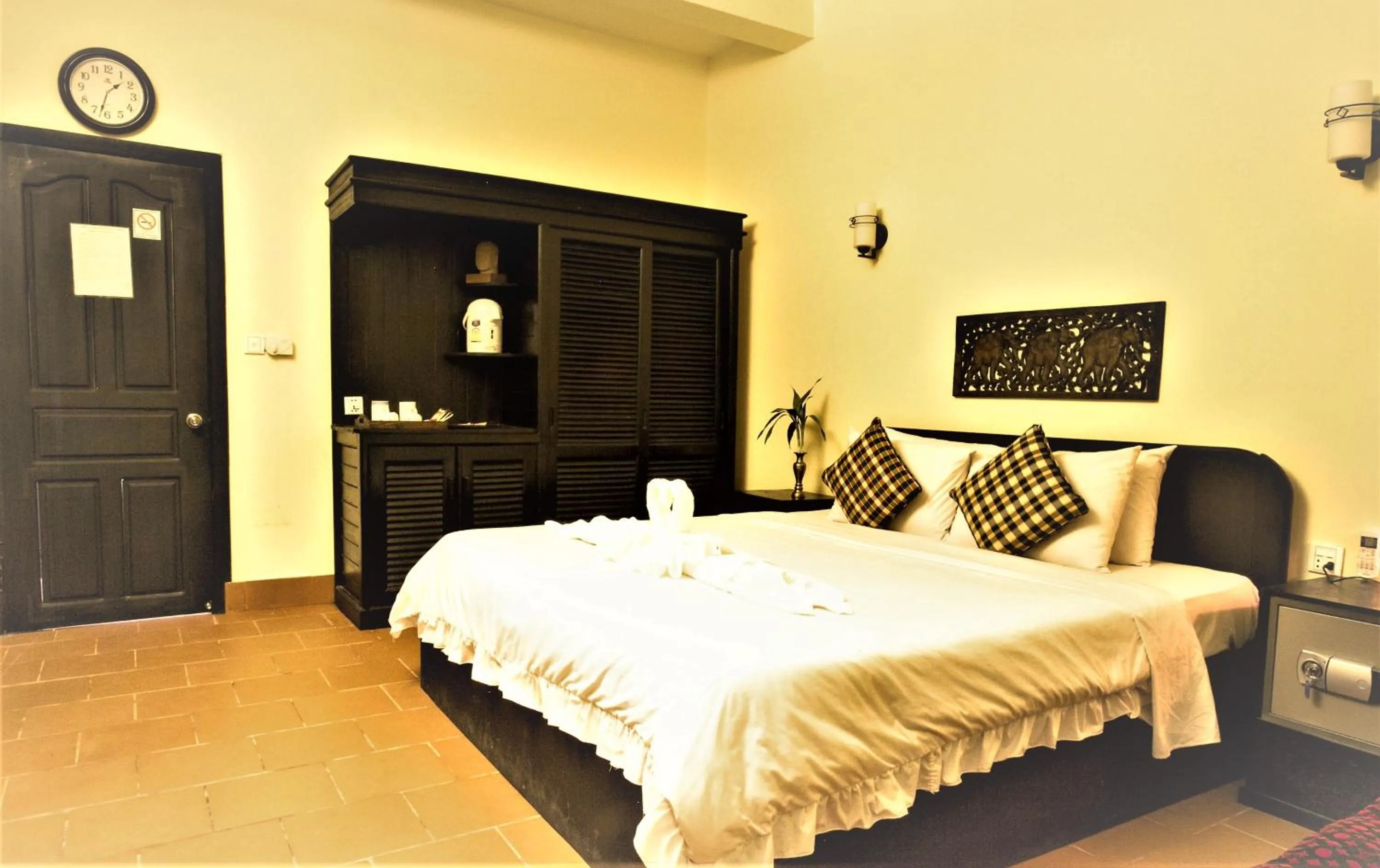 Living room, Bed in Sonalong Boutique Village & Resort