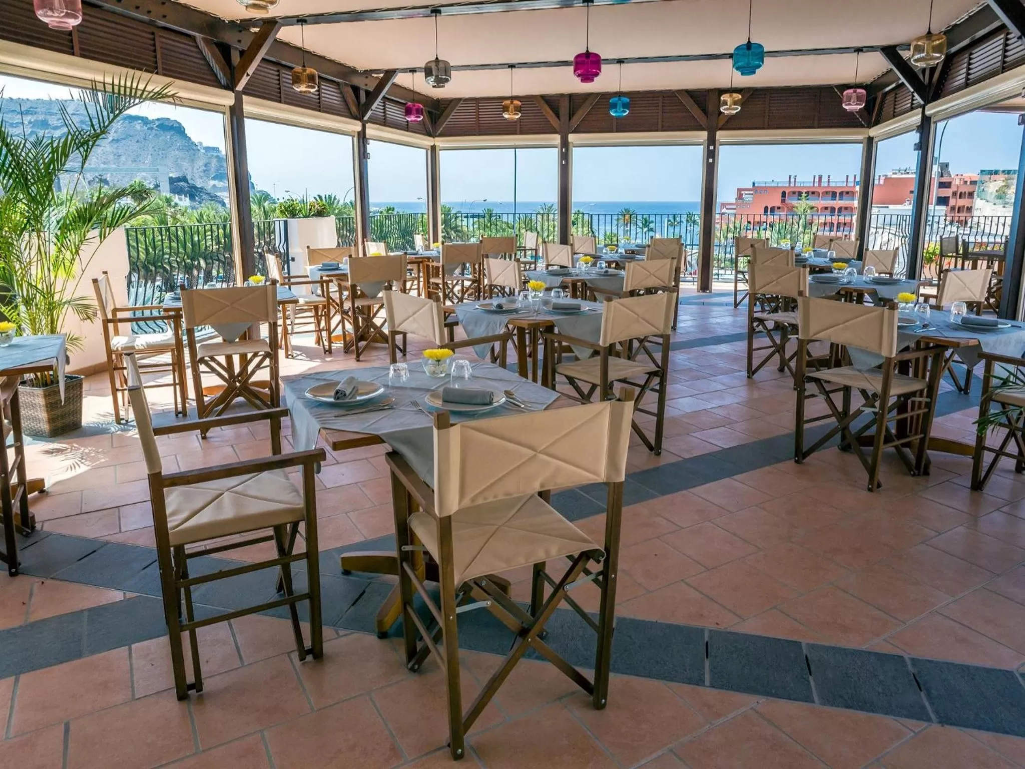 Restaurant/places to eat in Idyll Suites - Adults Only