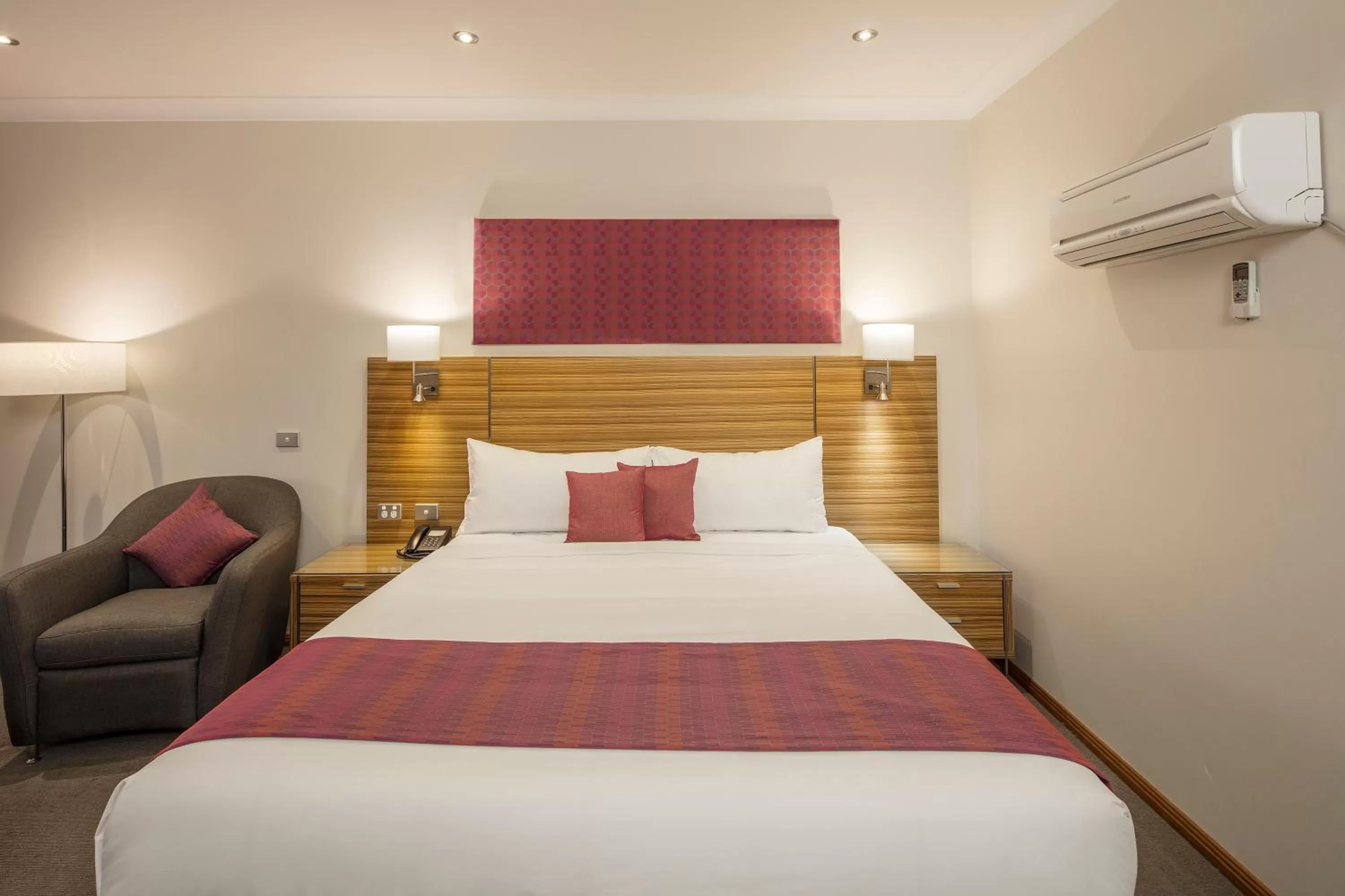 Bed in Julie-Anna, Bendigo