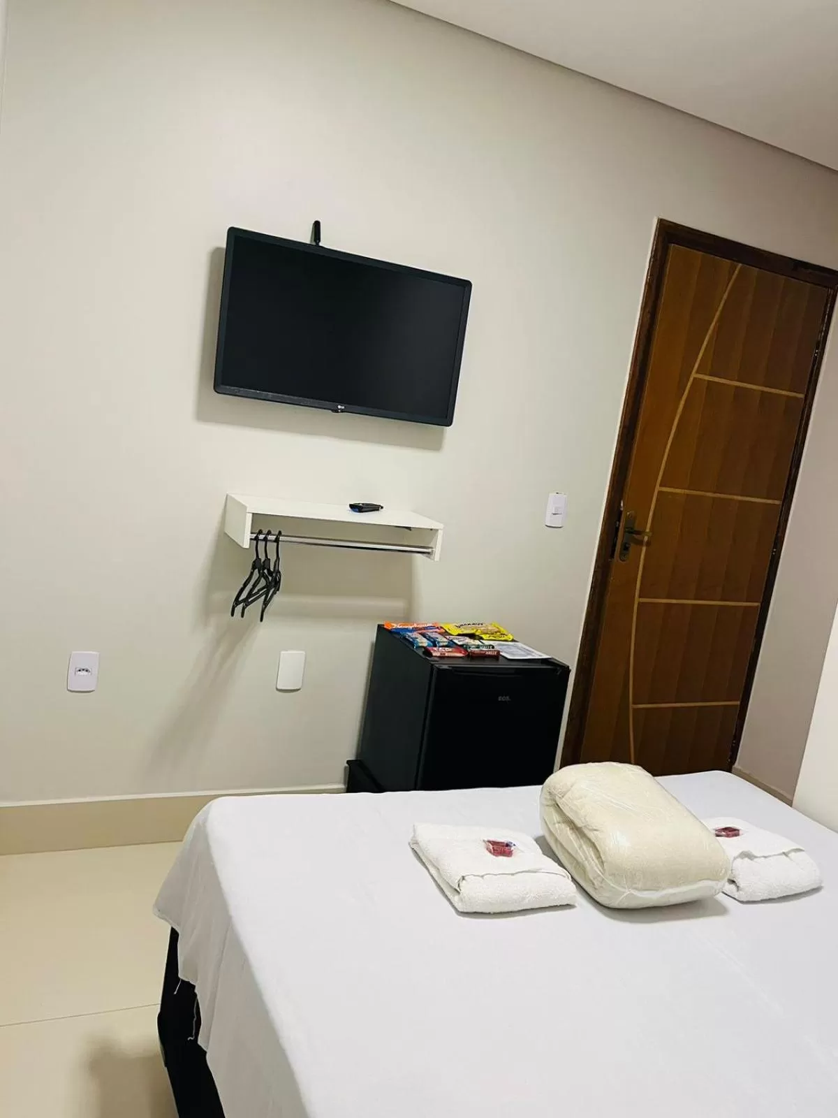 TV/Entertainment Center in Riacho Hotel