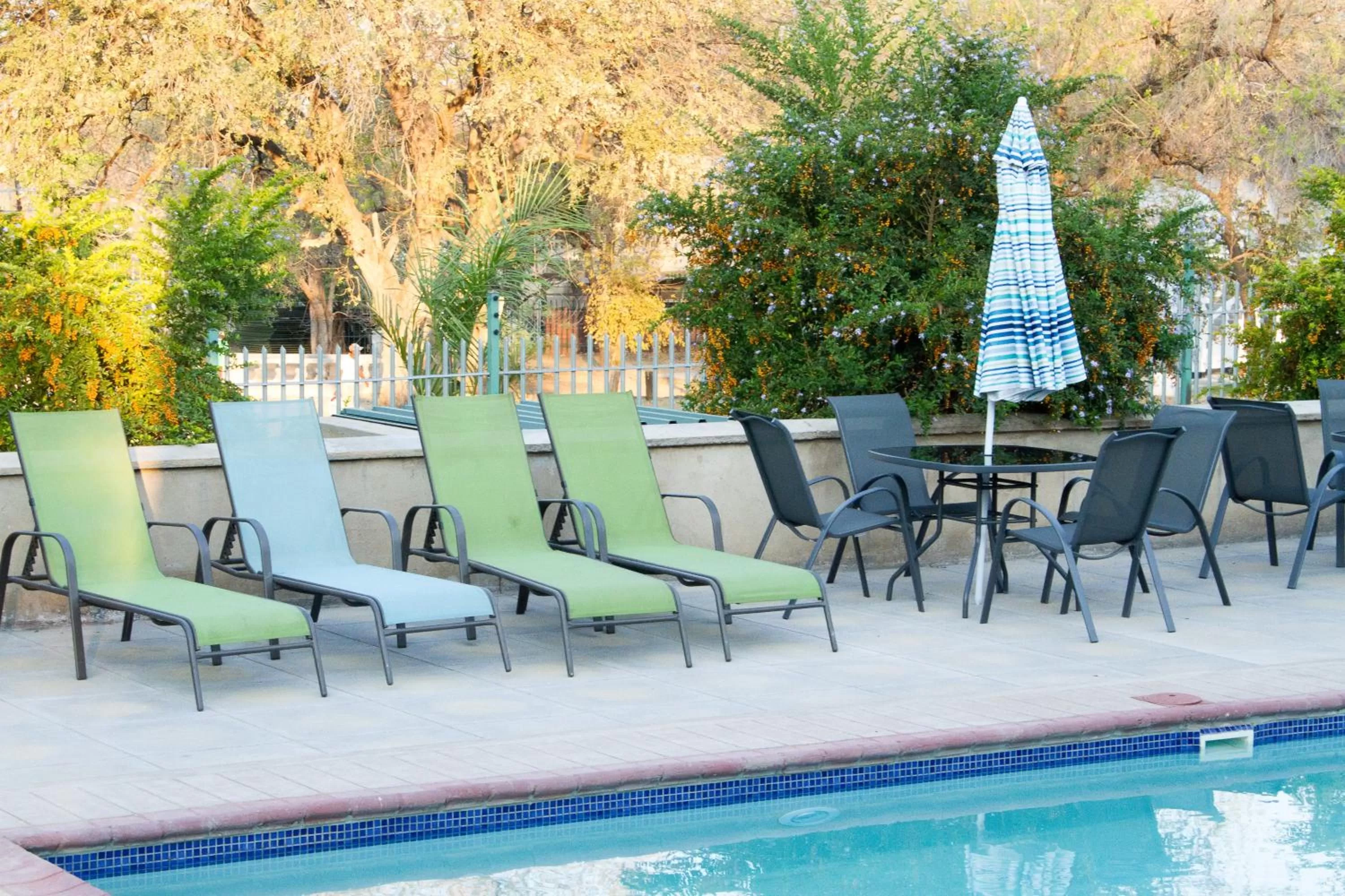 Swimming pool in N1 Hotel & Campsite Victoria Falls