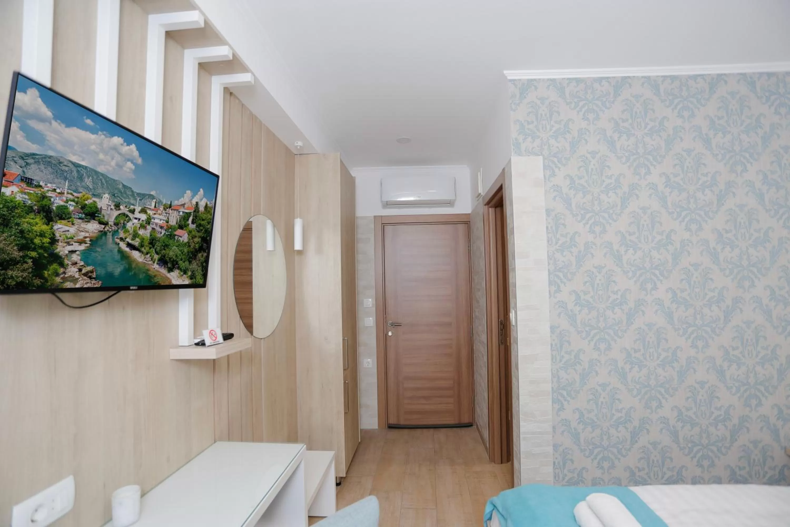 TV and multimedia, Bathroom in Hotel - Villa Lejla