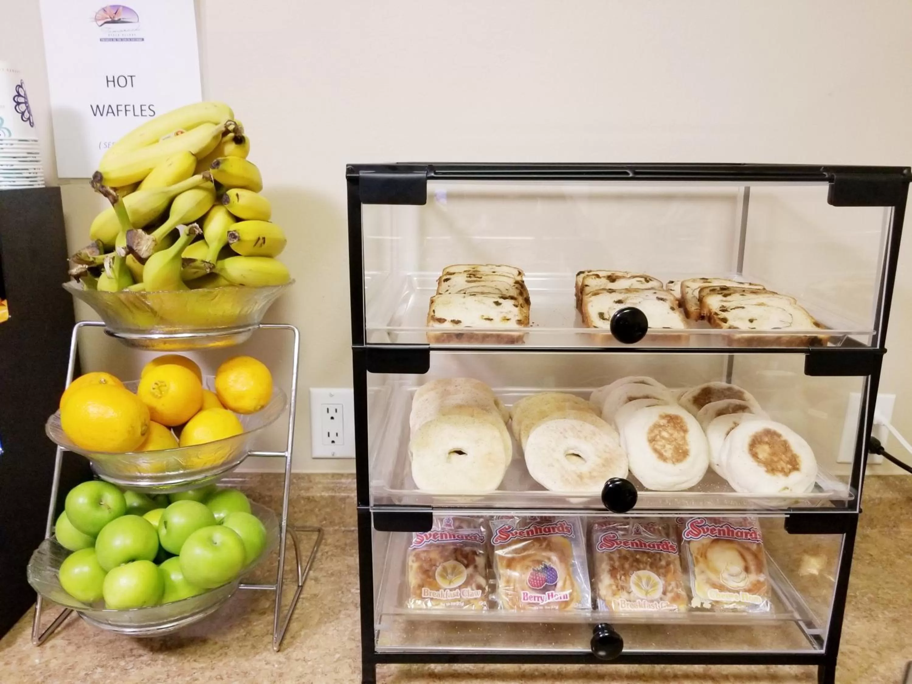 Breakfast in Tamarack Beach Hotel