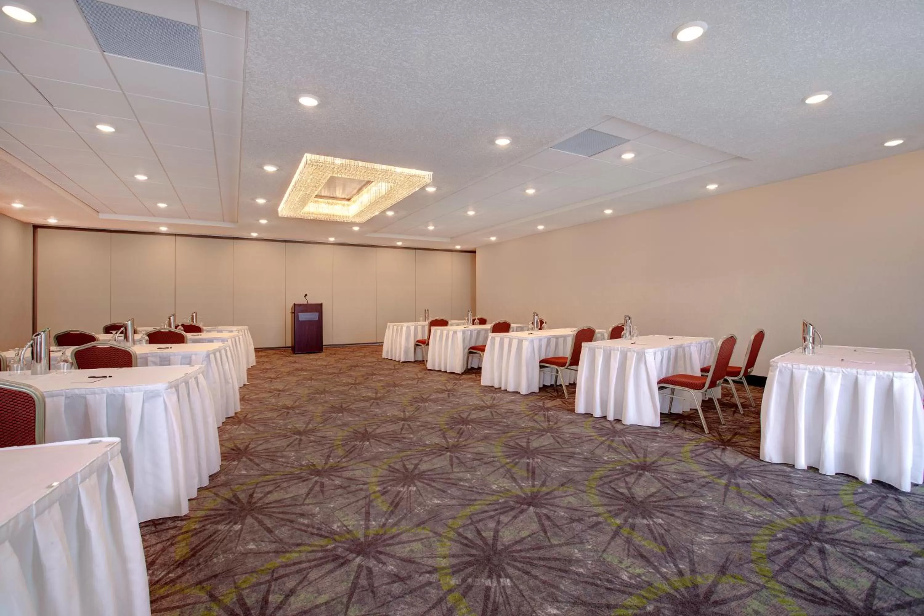 Meeting/conference room in Ramada by Wyndham St Paul AB