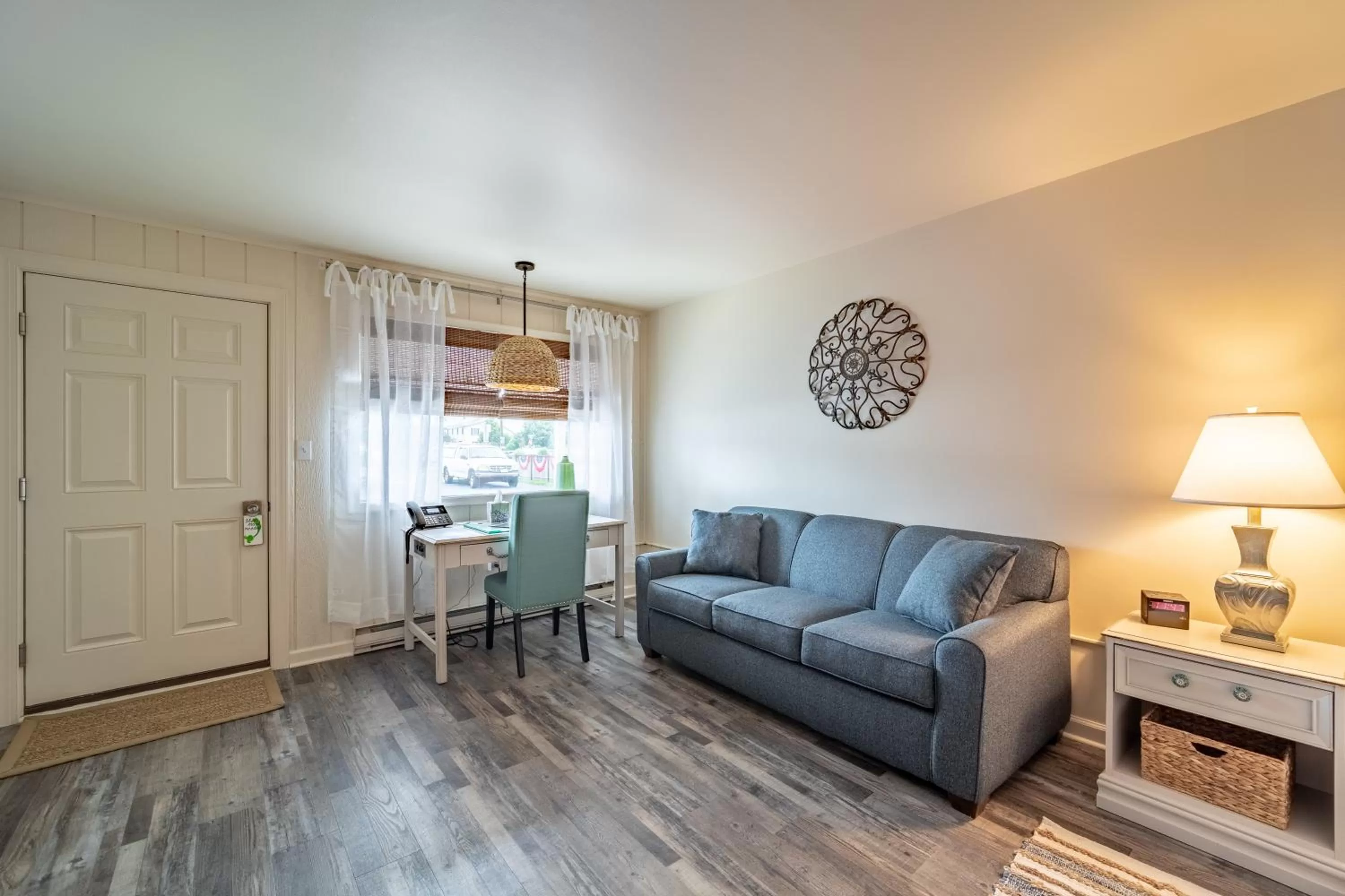 Seating area in Ocean Glass Inn