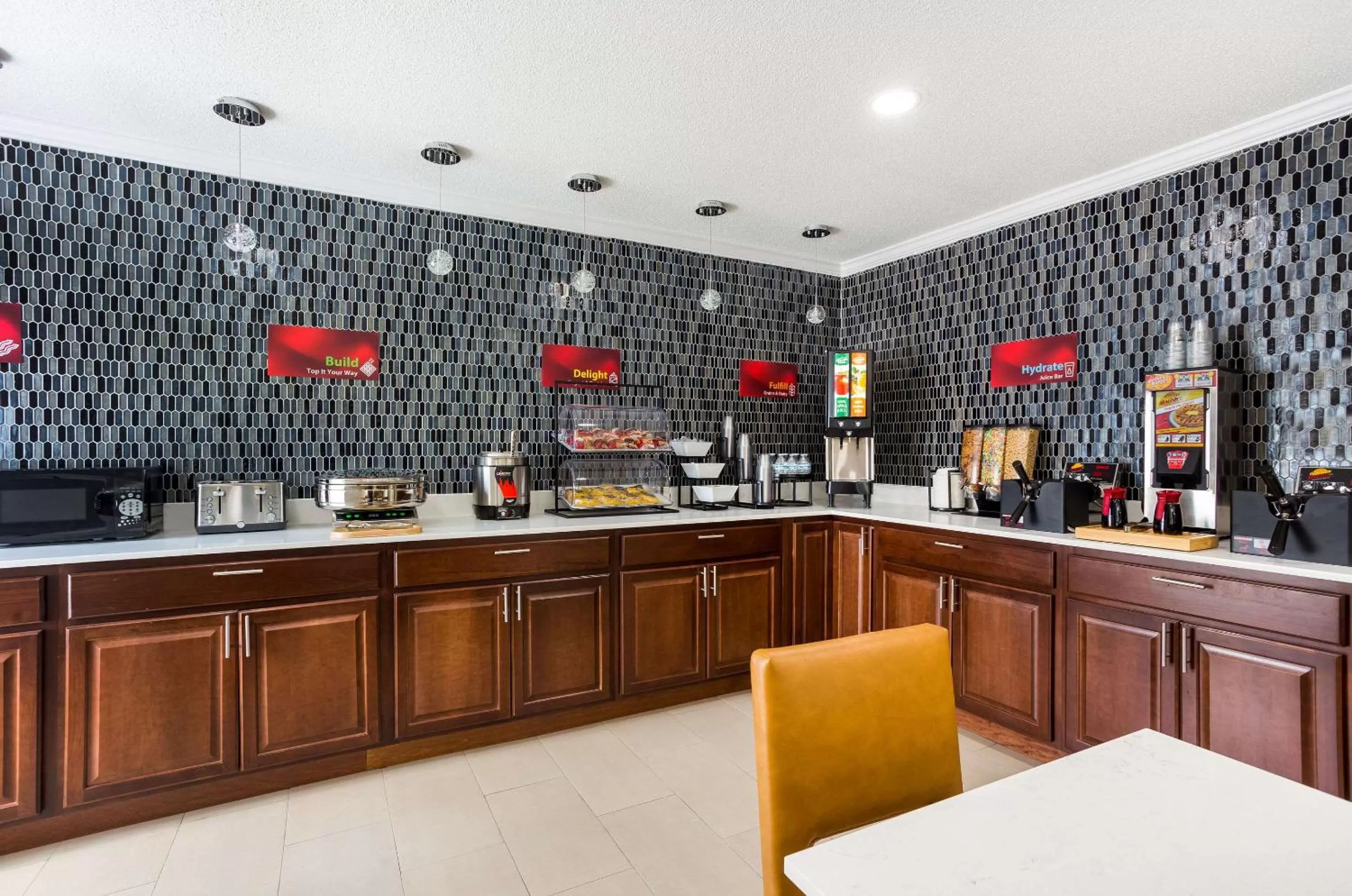 Breakfast in Quality Inn South Bend near Notre Dame