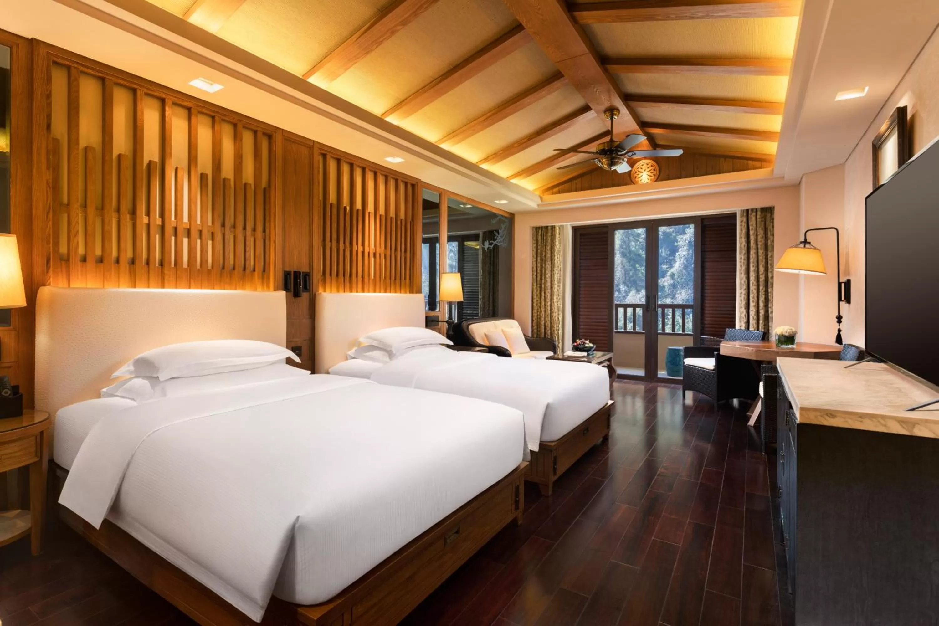 Bedroom, Bed in Hilton Sanqingshan Resort