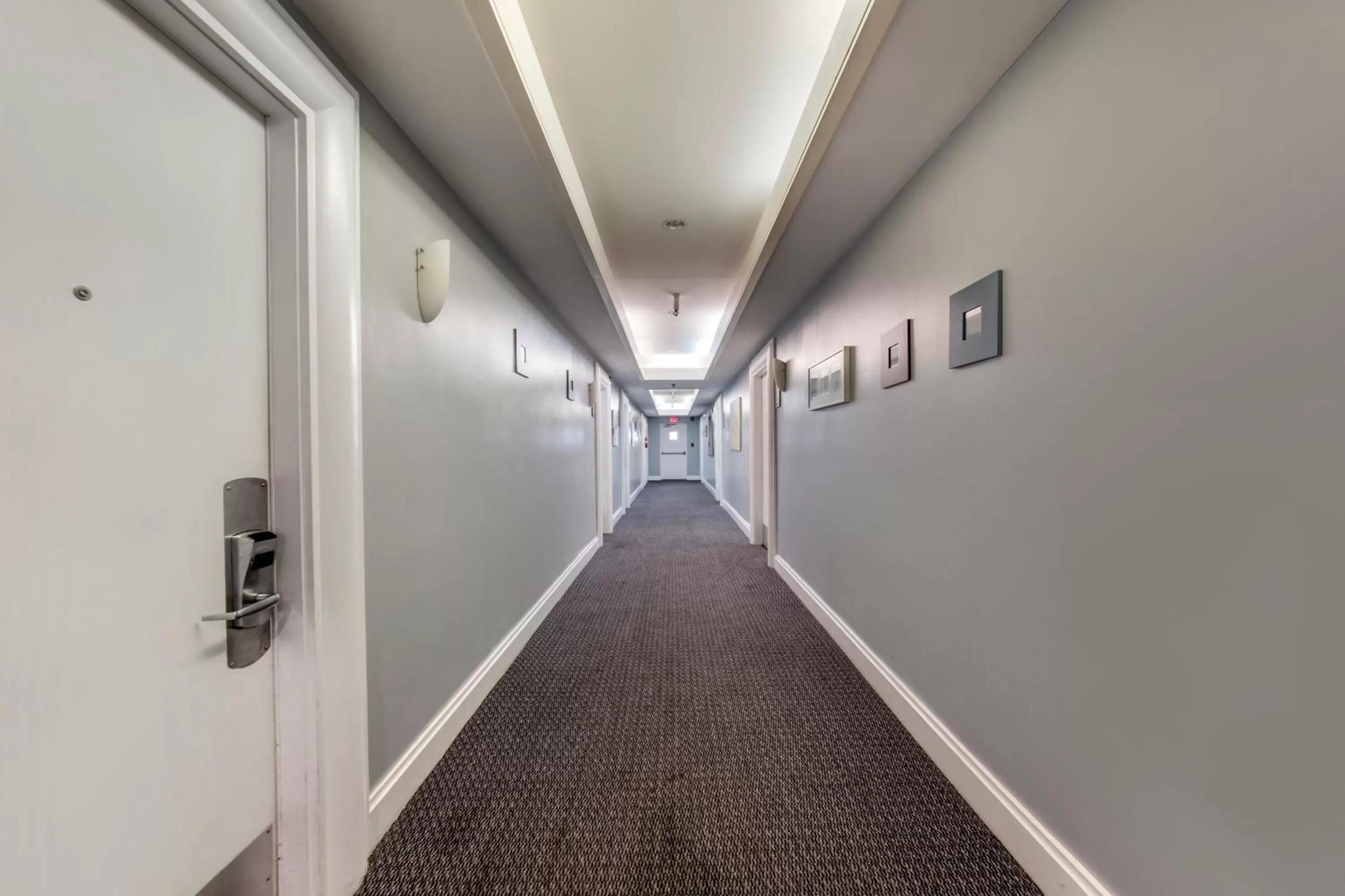 La Flora by LuxUrban