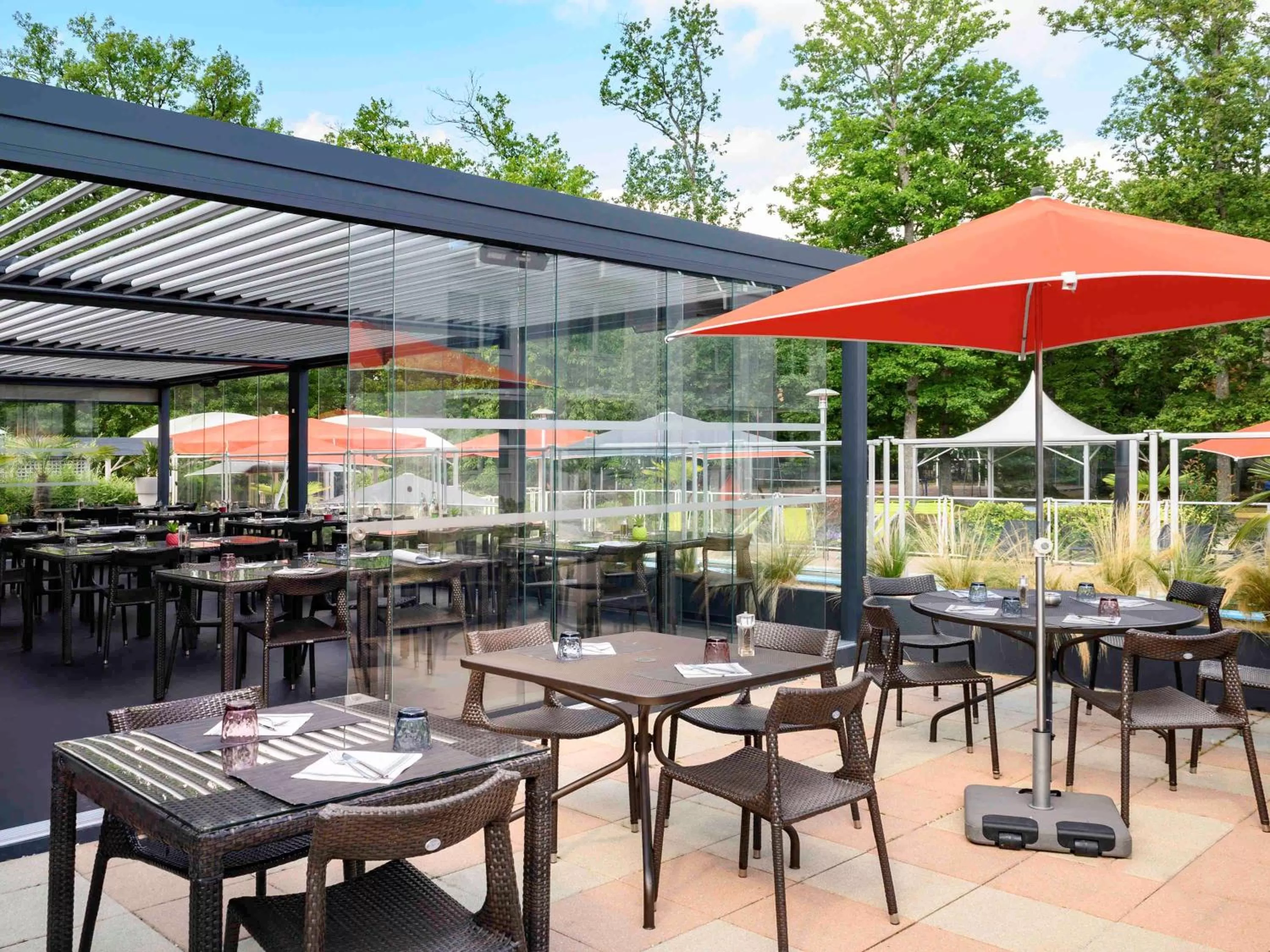 Restaurant/places to eat in Novotel Orléans Chemins De Sologne Demeures De Campagne