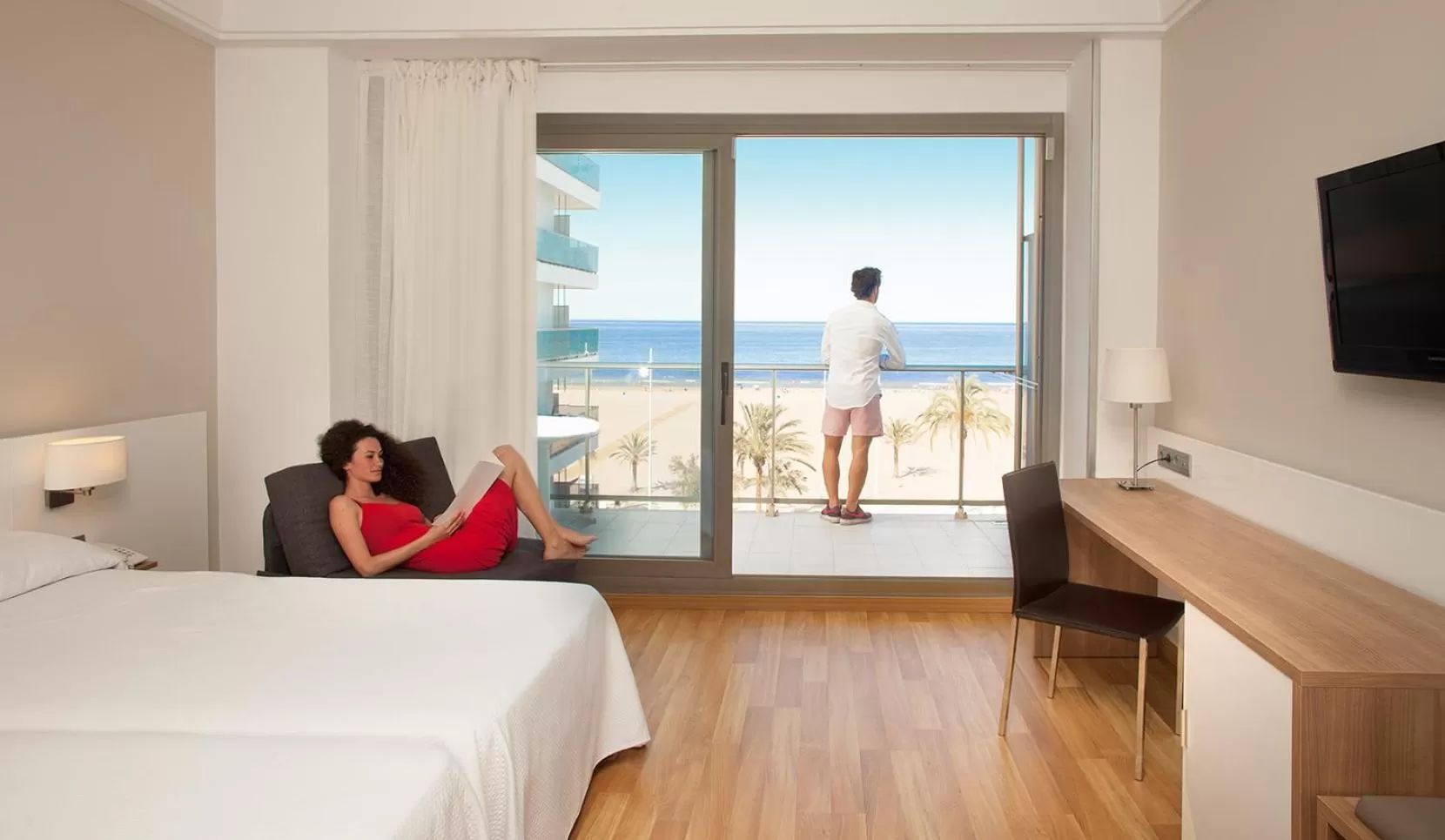 Balcony/Terrace, Bed in RH Bayren Hotel & Spa 4* Sup