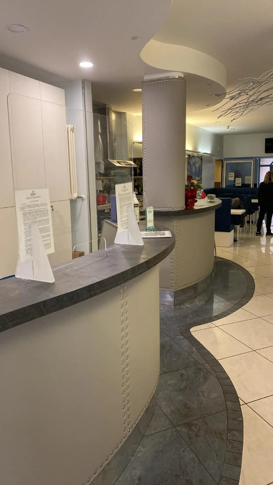 Hotel Holiday- Alla Finestrella