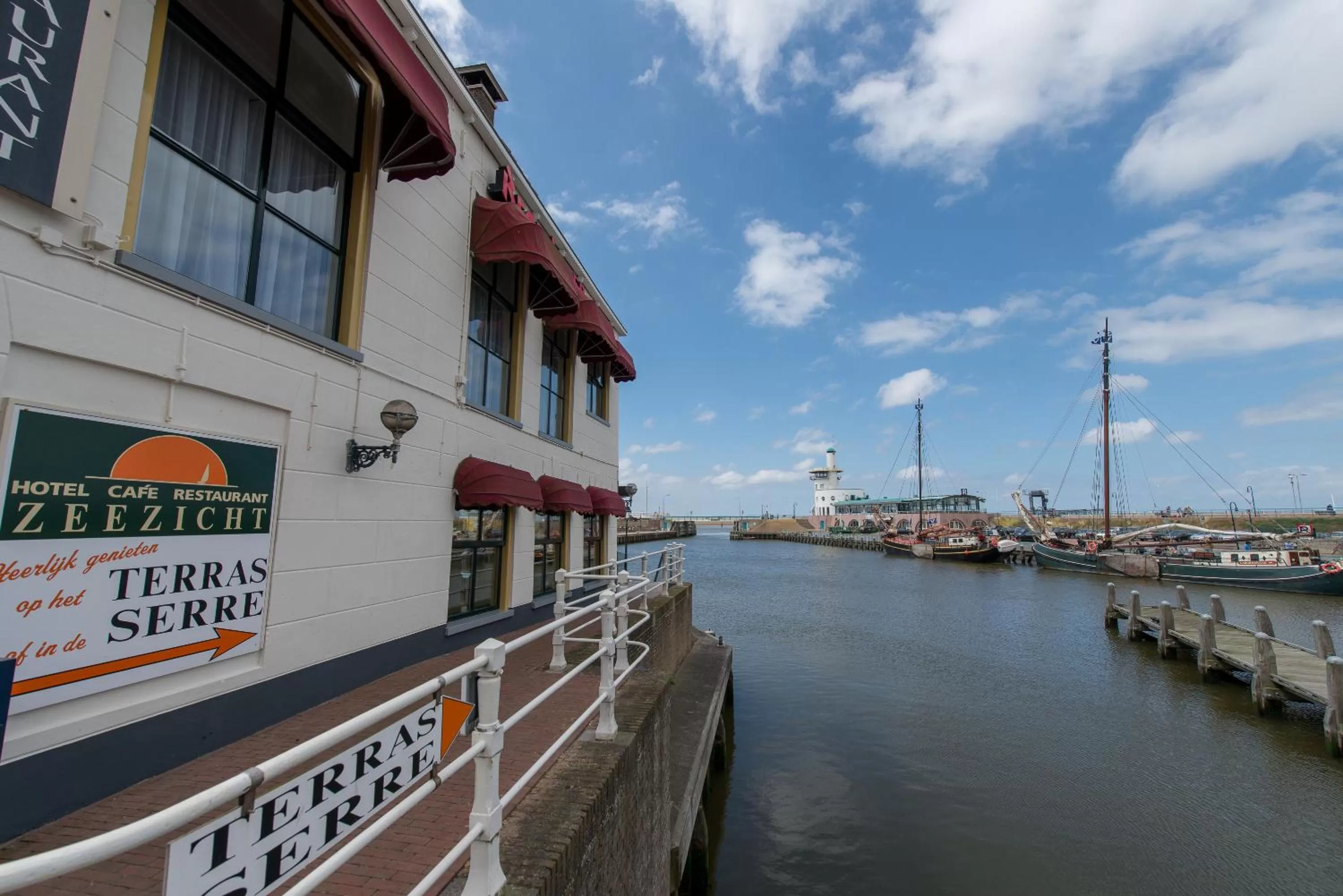 Area and facilities in Hotel Zeezicht