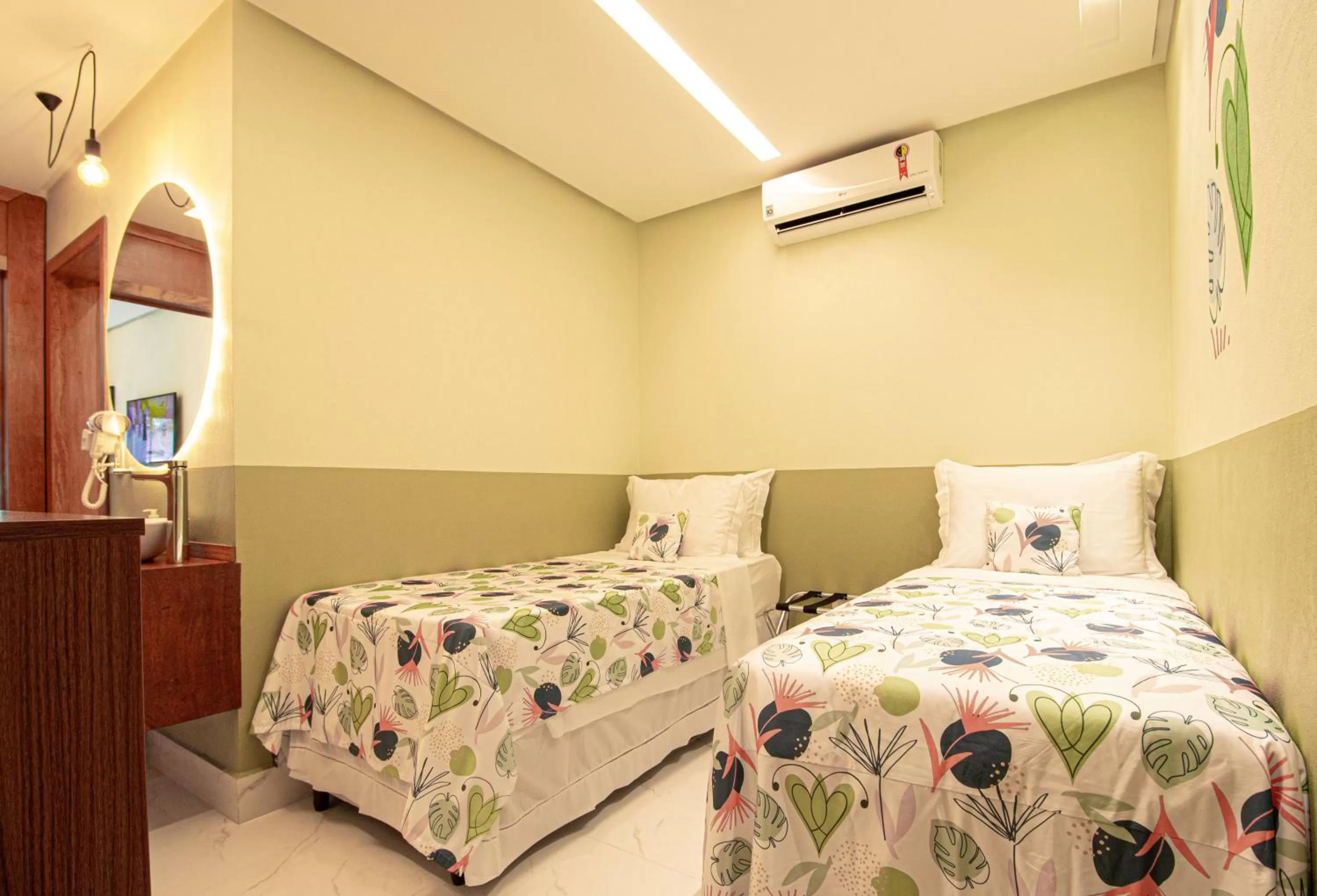 Photo of the whole room, Bed in Pousada Flores do Carmo