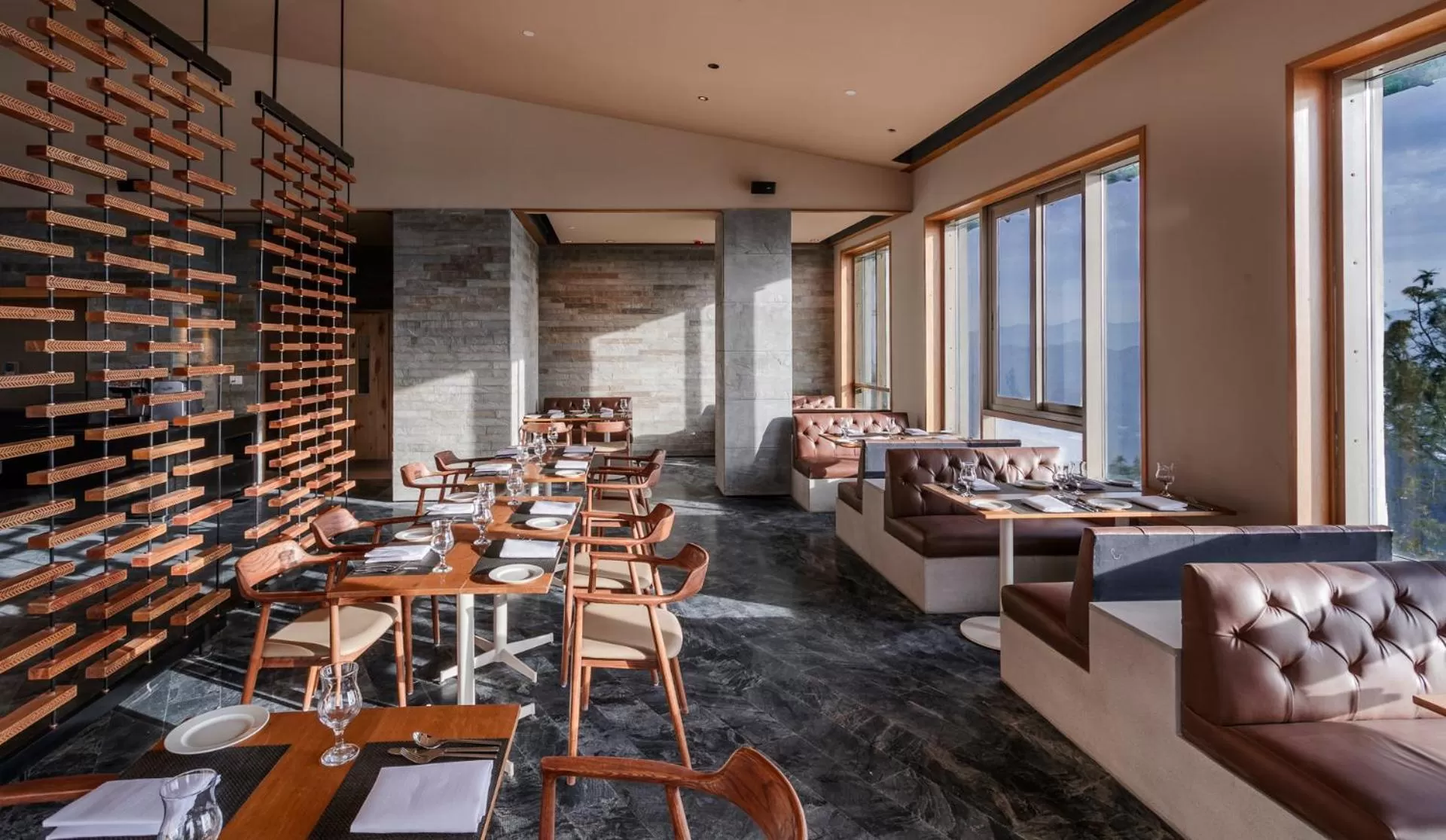 Restaurant/places to eat in Taj Theog Resort & Spa Shimla