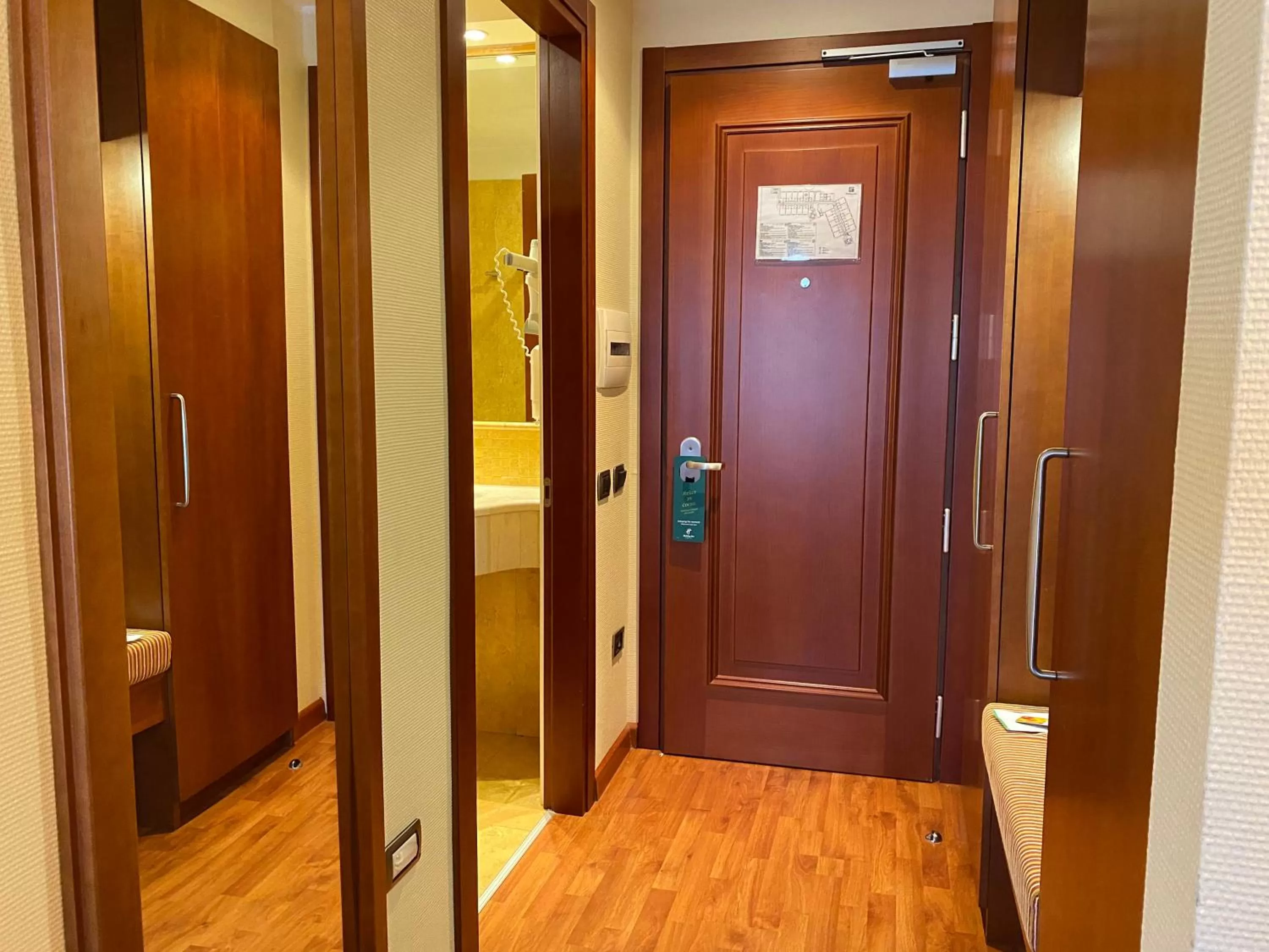 Photo of the whole room in Holiday Inn Cagliari by IHG