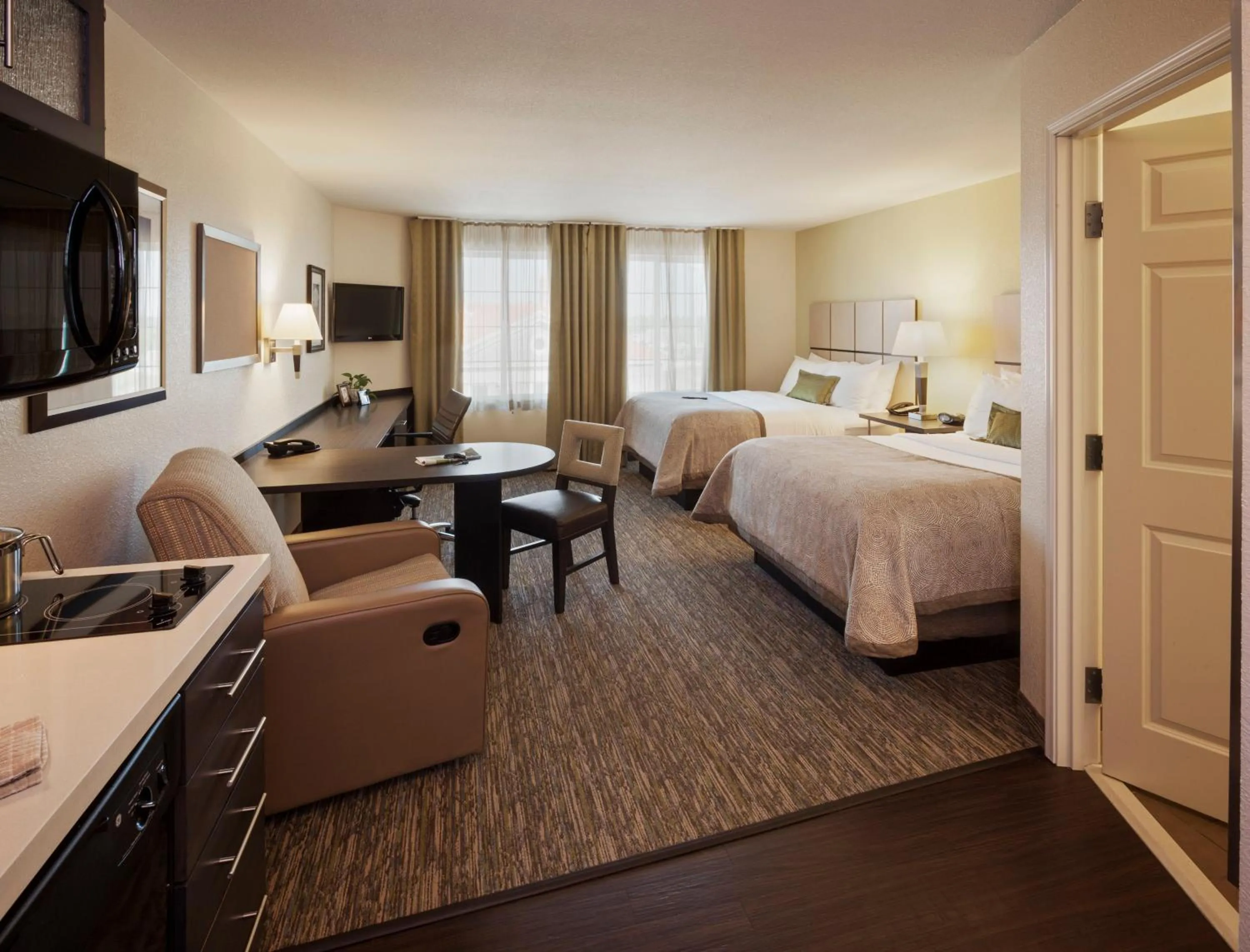 Photo of the whole room, Bed in Candlewood Suites - Austin Airport by IHG