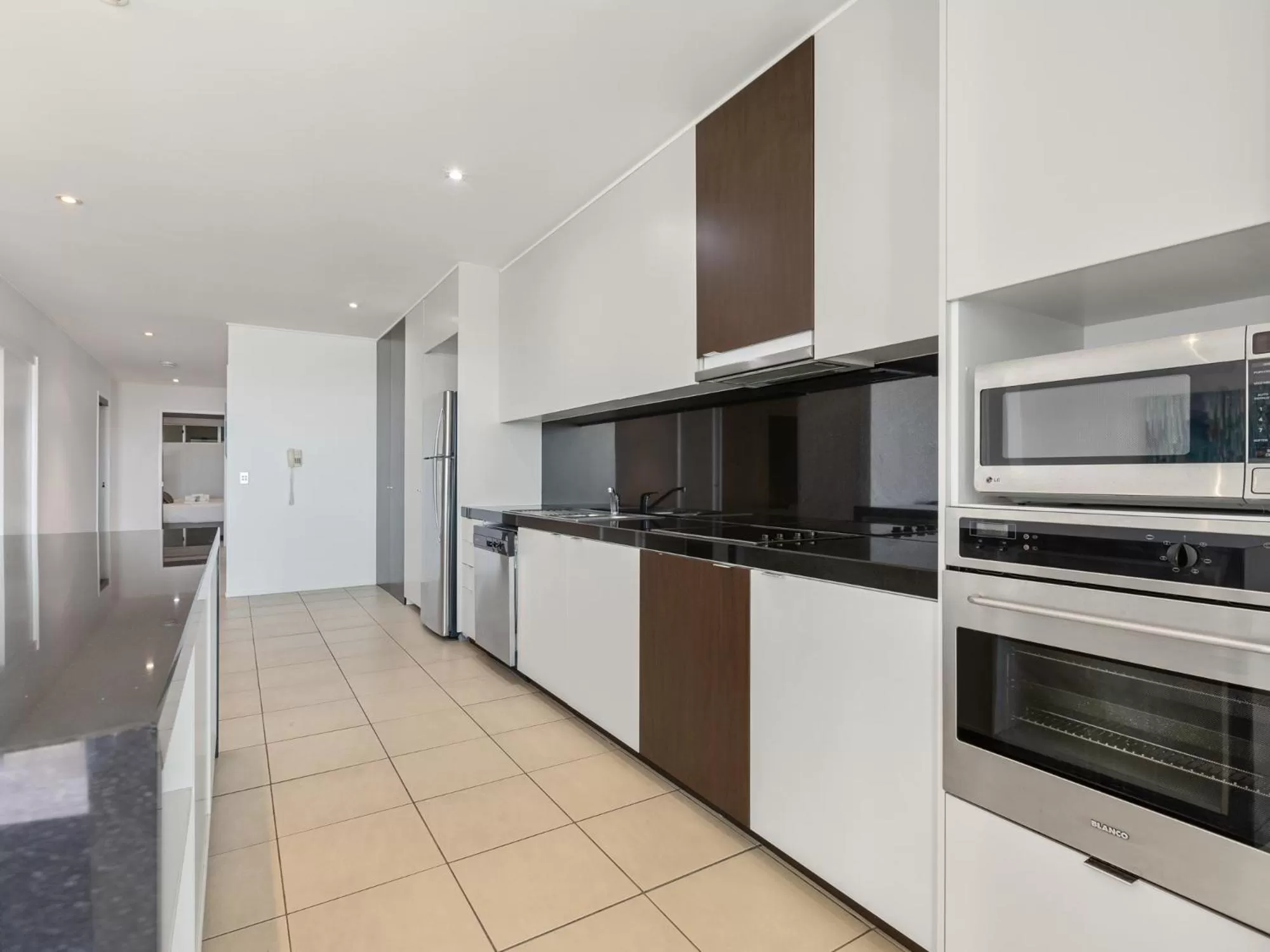 Kitchen/Kitchenette in Paradiso Resort by Kingscliff Accommodation