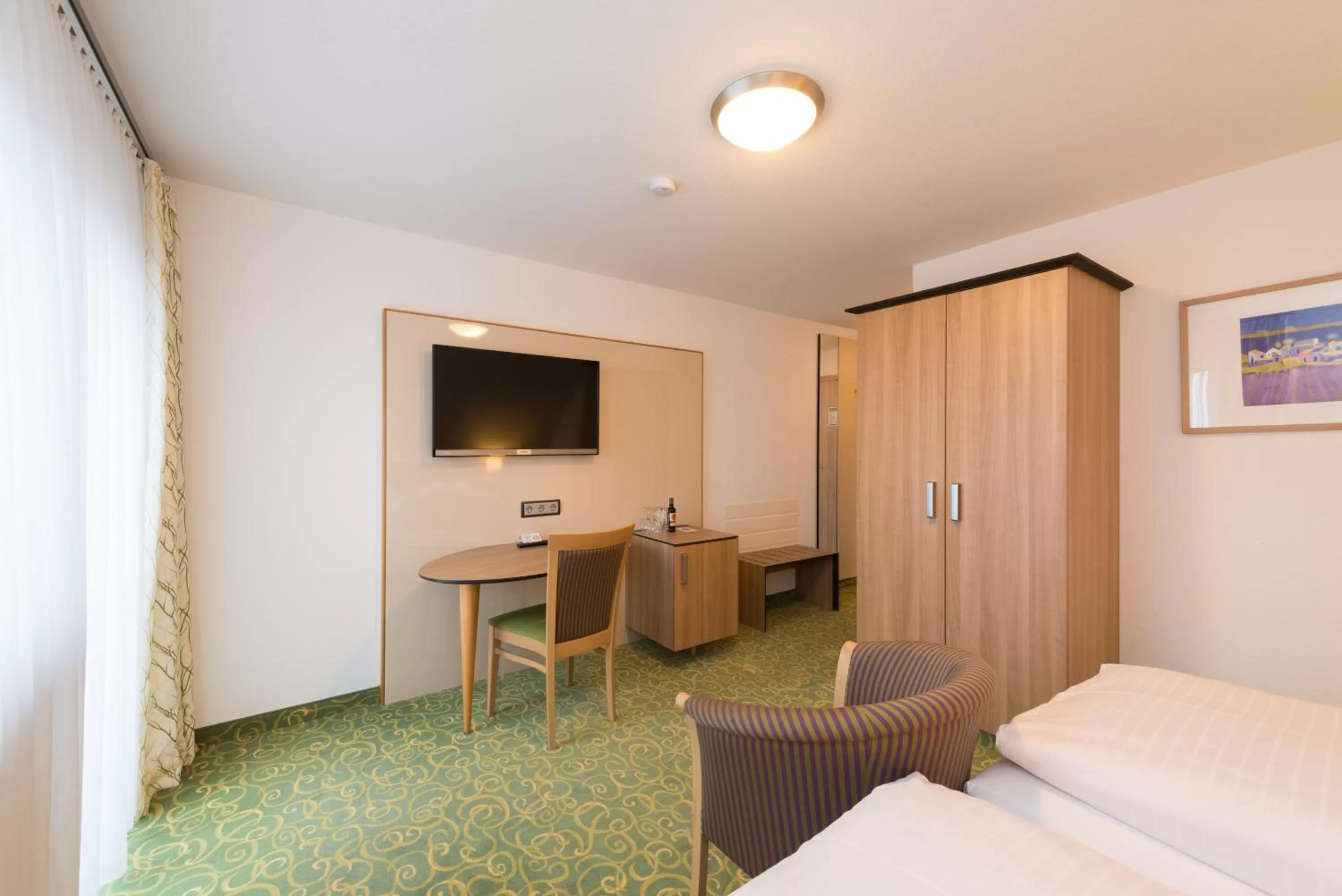 TV and multimedia, Bed in Hotel SCHNEIDER