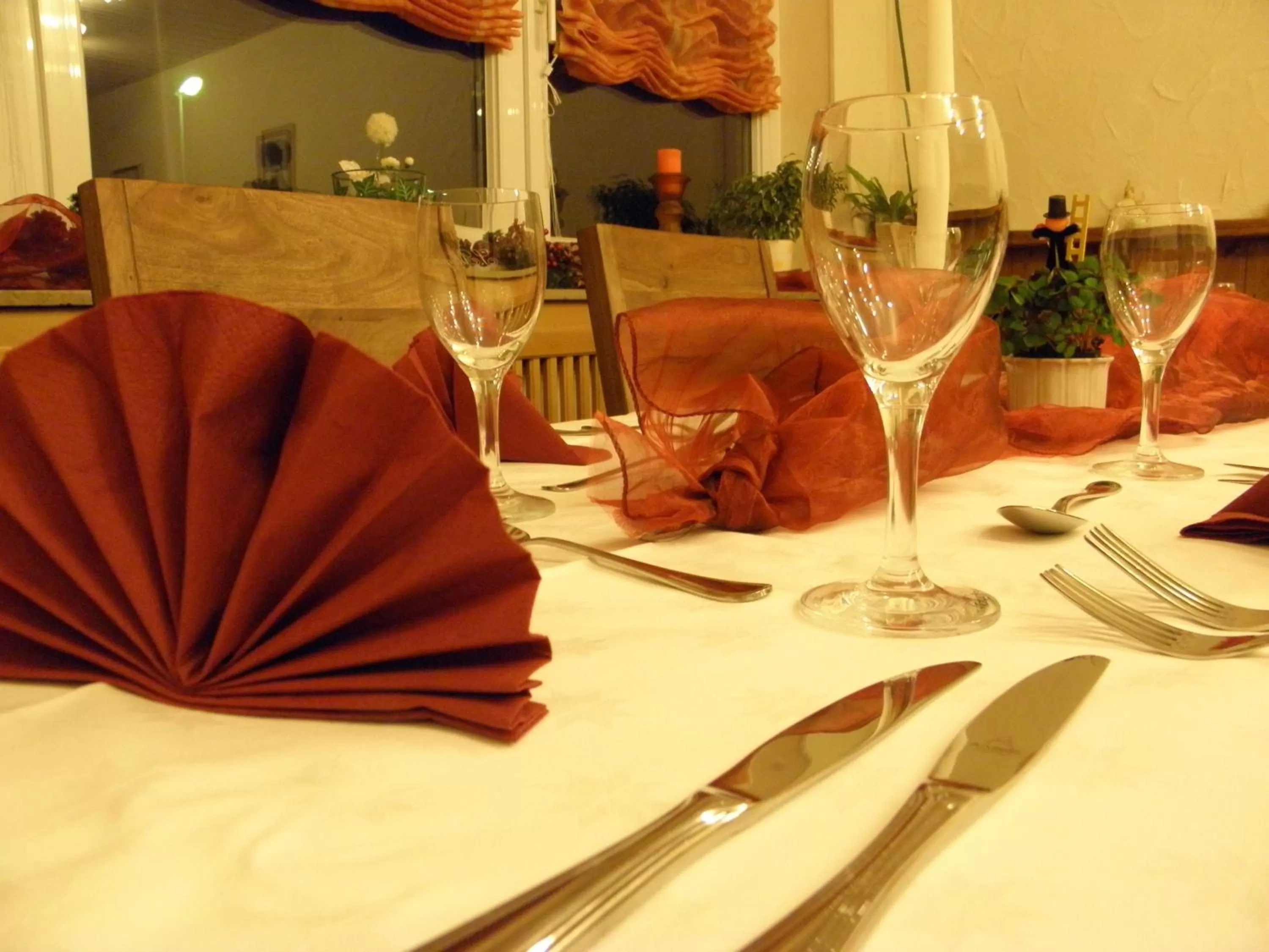 Restaurant/places to eat in Alb Hotel Schalksburg
