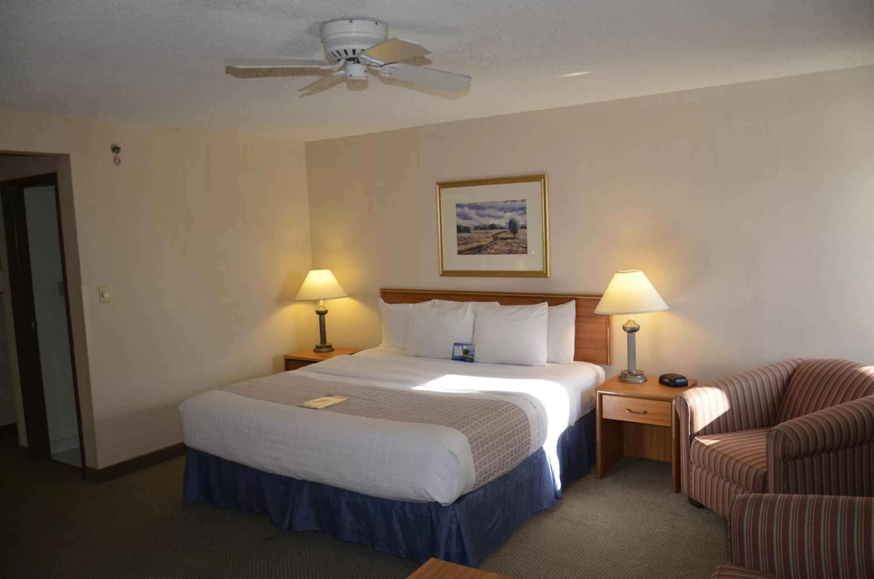 Double Room - Disability Access/Non-Smoking in Baymont by Wyndham Davenport